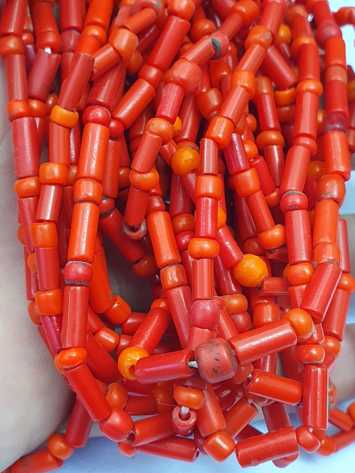 令人驚嘆的老珠子紅色玻璃珠珠寶項鍊