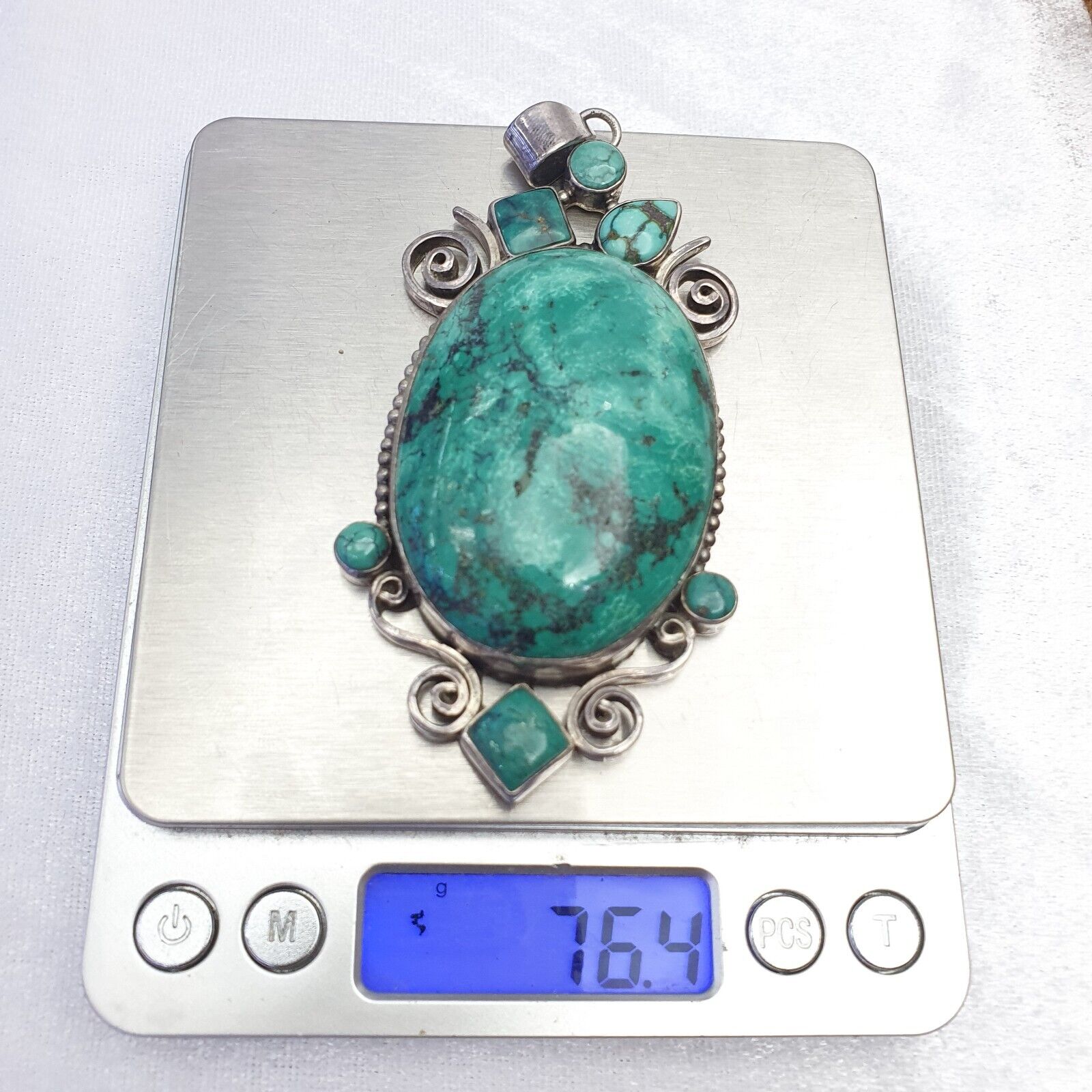  Blue-green 