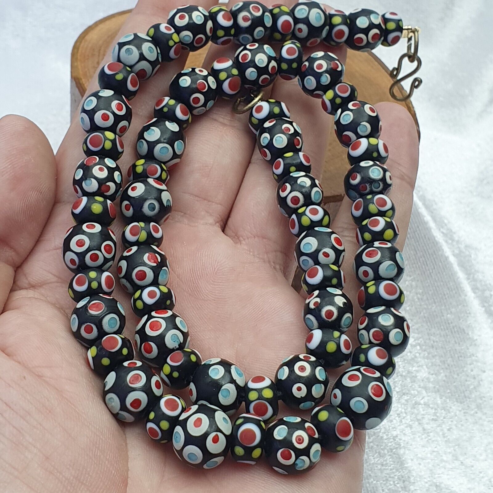Black Venetian Hundred  eyes Red Skunk Style Beads Necklace10-11.5mm & 20" long