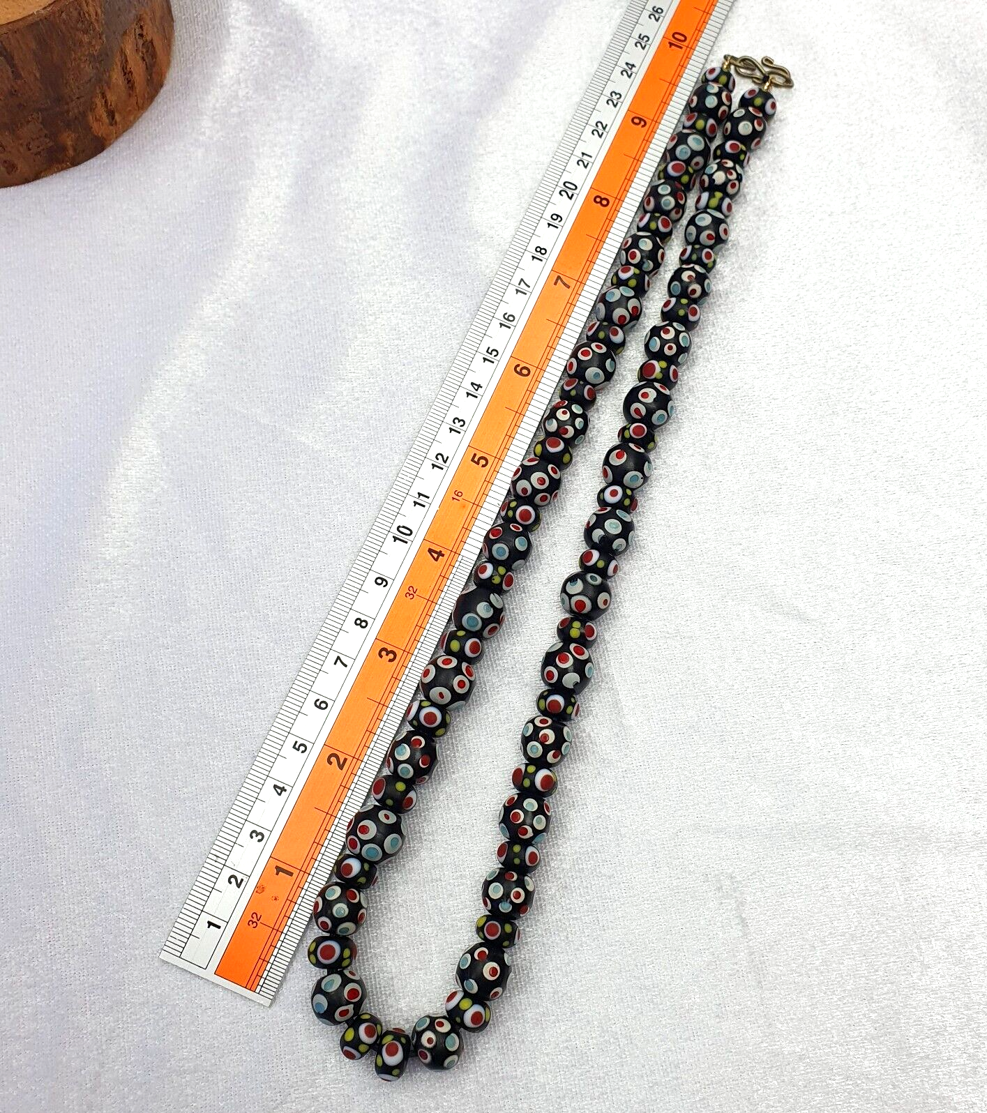 Schwarze venezianische Hundert-Augen-Perlenkette im roten Skunk-Stil, 10–11,5 mm und 50,8 cm lang