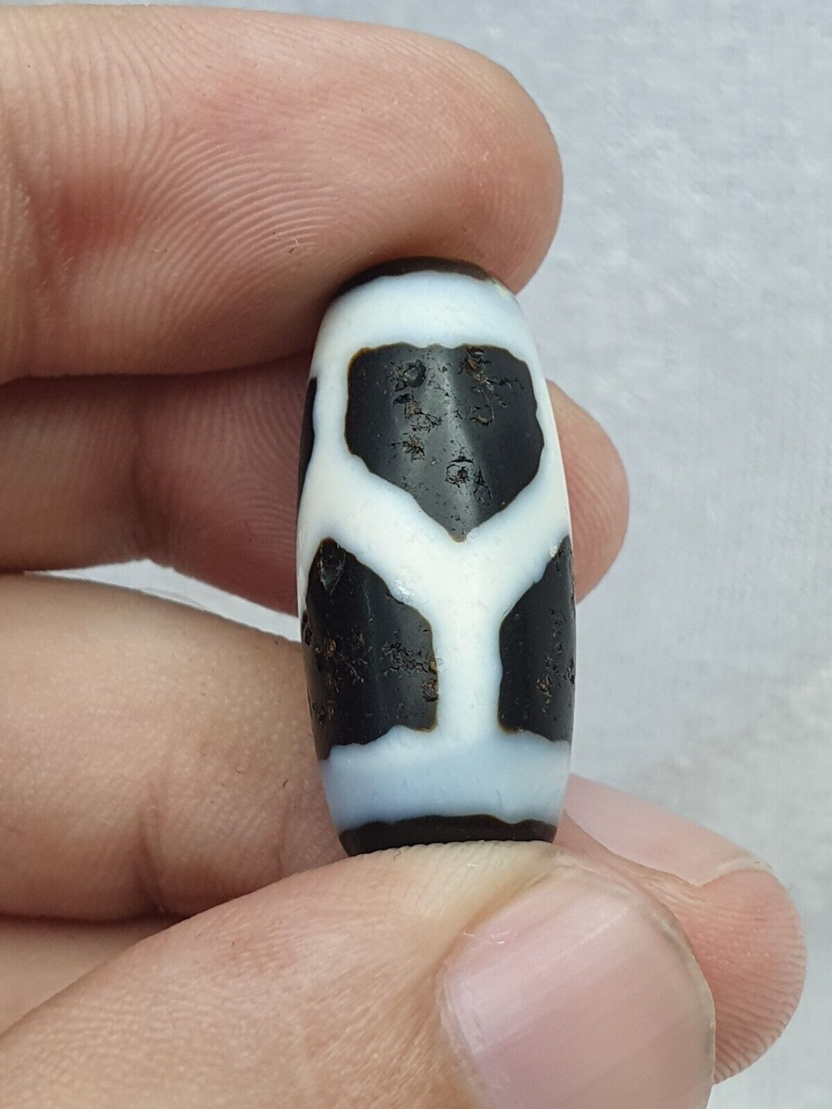 vintage Himalayan Indo Tibetan BLACK and White rare Patterns Dzi Amulet Bead