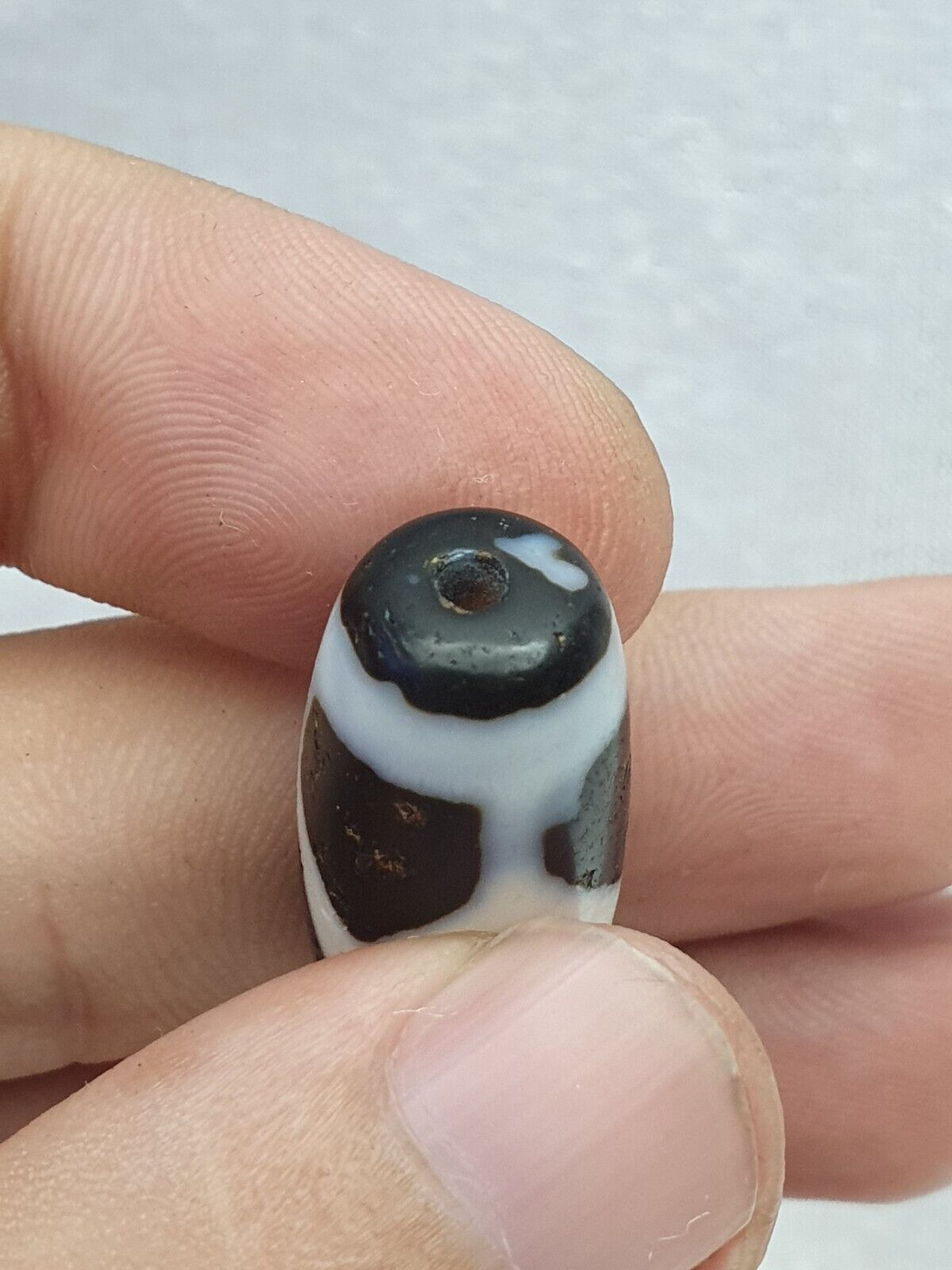 vintage Himalayan Indo Tibetan BLACK and White rare Patterns Dzi Amulet Bead