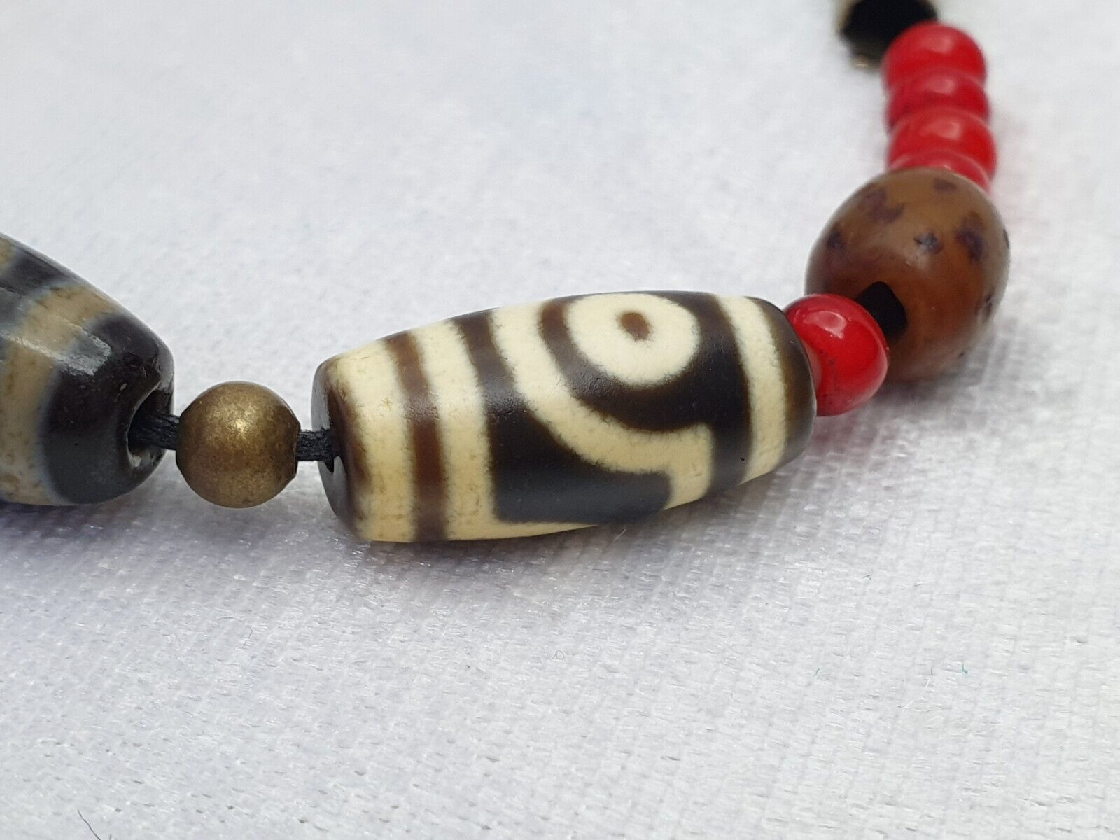 Himalaya Indo Tibetan 2 Augen 3 Perlen einzigartige Muster Dzi Amulett Perlen Halskette