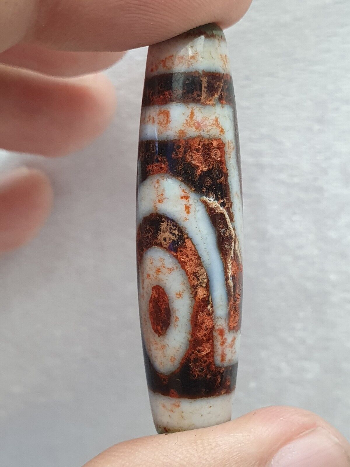 Himalaya Indo Tibetan 2 Augen verrostete einzigartige Muster Dzi Amulett Perle