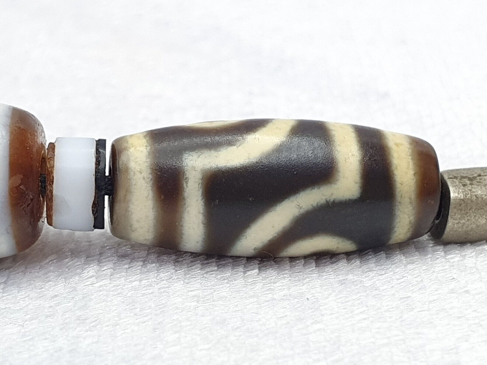 Himalaya Indo Tibetan 3 Augen 3 Perlen einzigartige Muster Dzi Amulett Perlen Halskette