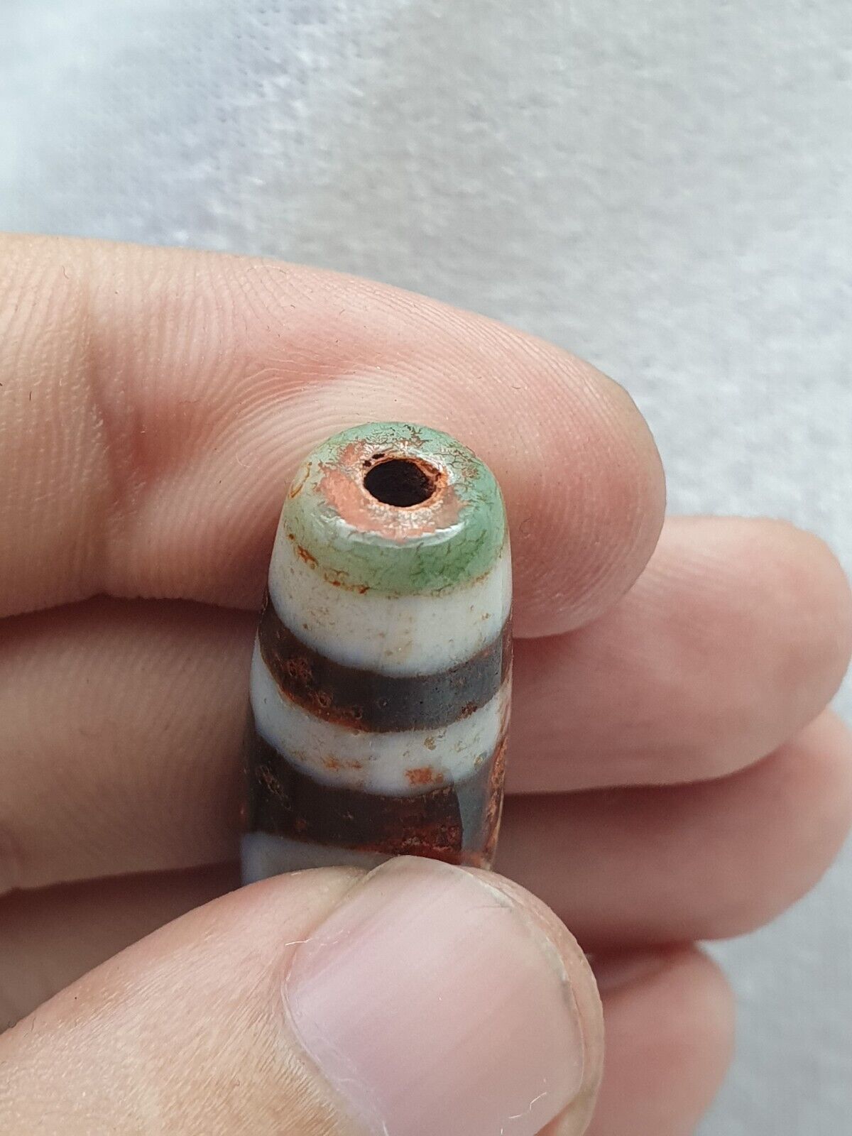 Himalaya Indo Tibetan 2 Augen verrostete einzigartige Muster Dzi Amulett Perle