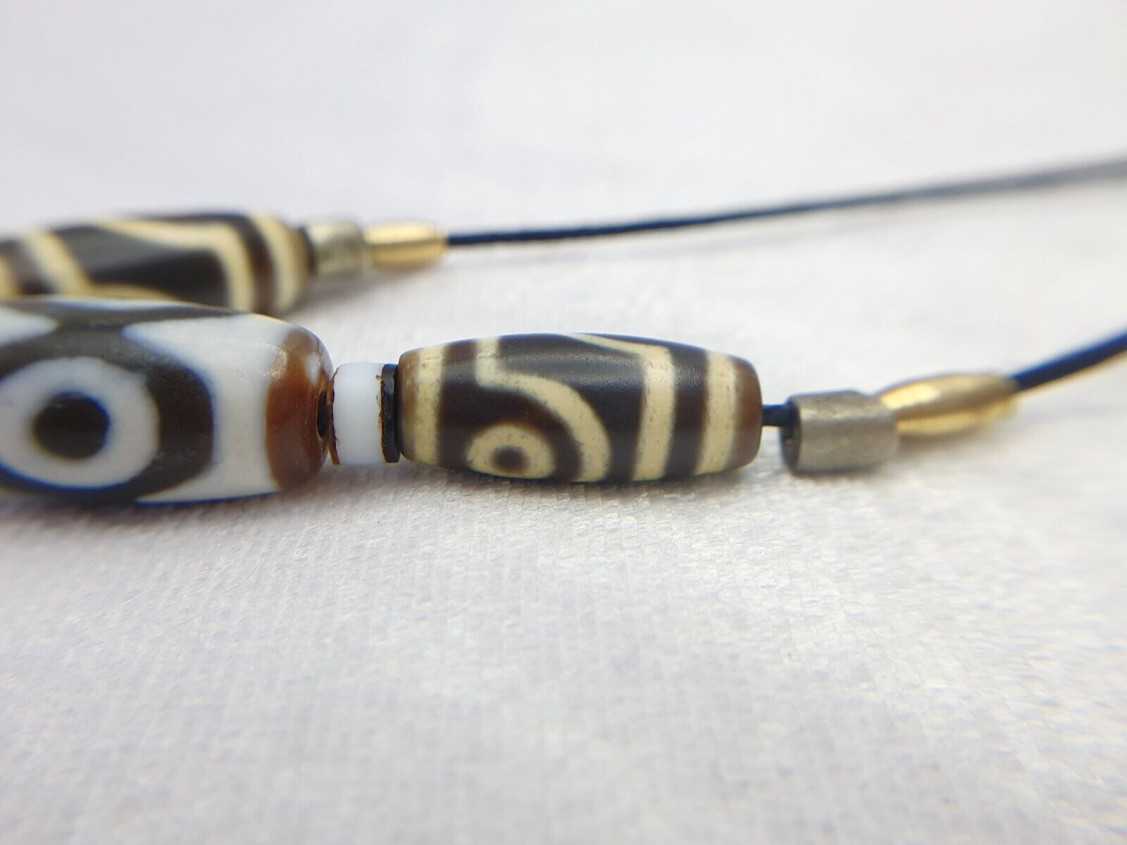 Himalaya Indo Tibetan 3 Augen 3 Perlen einzigartige Muster Dzi Amulett Perlen Halskette