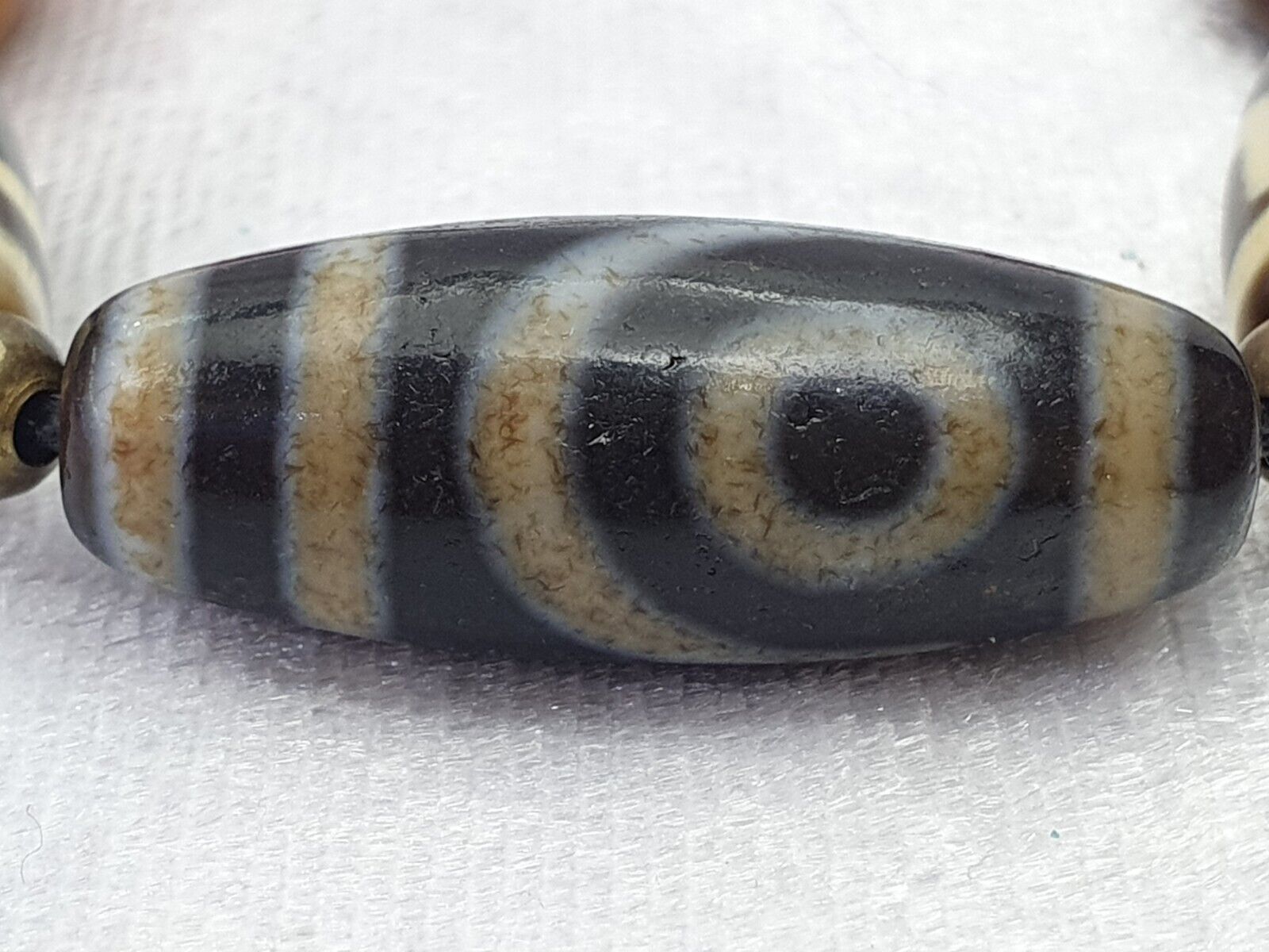 Himalaya Indo Tibetan 2 Augen 3 Perlen einzigartige Muster Dzi Amulett Perlen Halskette