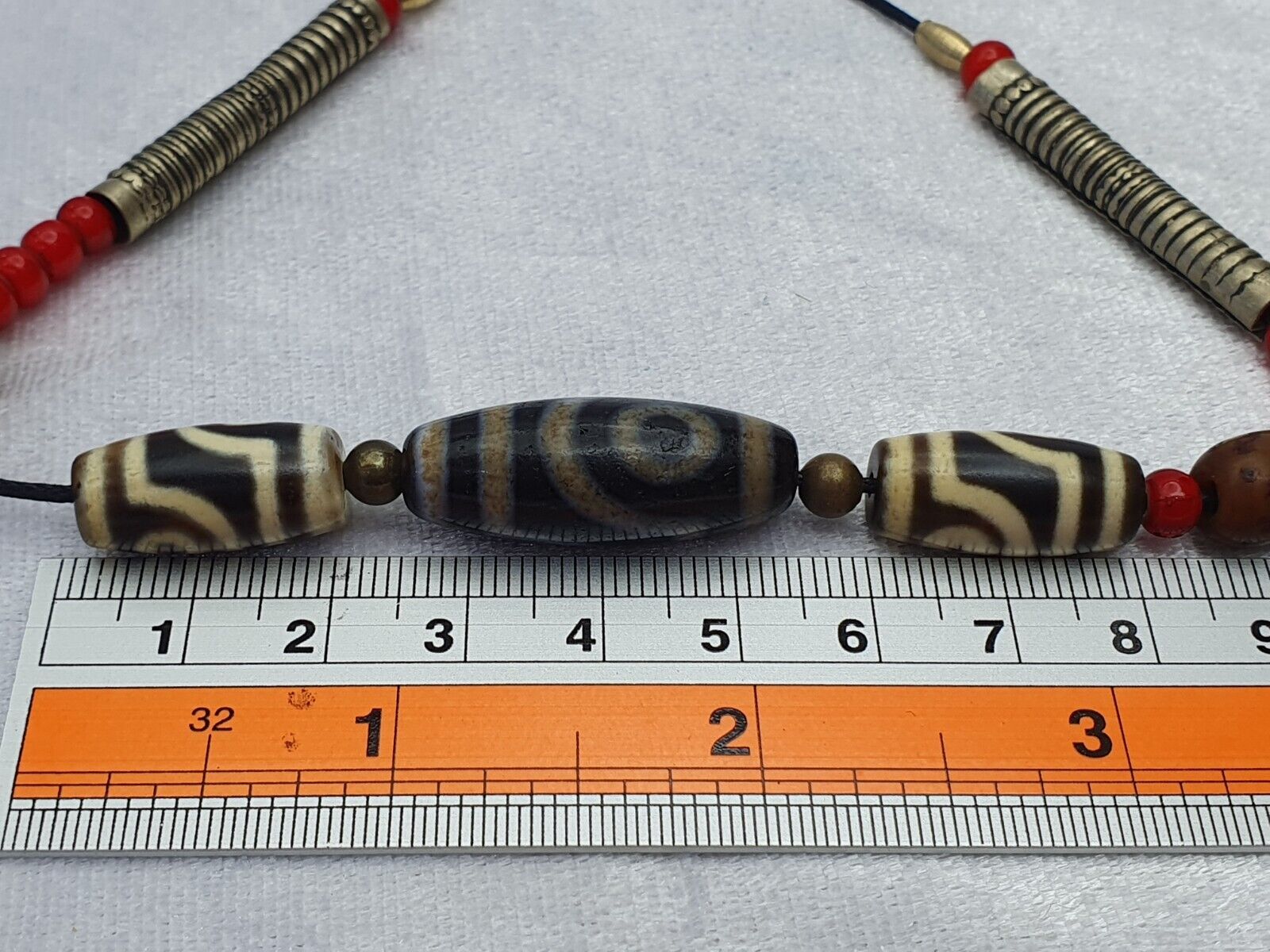 Himalaya Indo Tibetan 2 Augen 3 Perlen einzigartige Muster Dzi Amulett Perlen Halskette