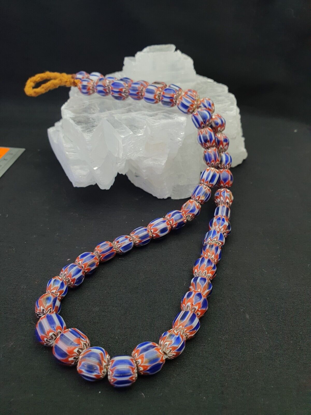Blaue und rote Chevrons venezianische Perlen afrikanische Halskette 11-11,5 mm