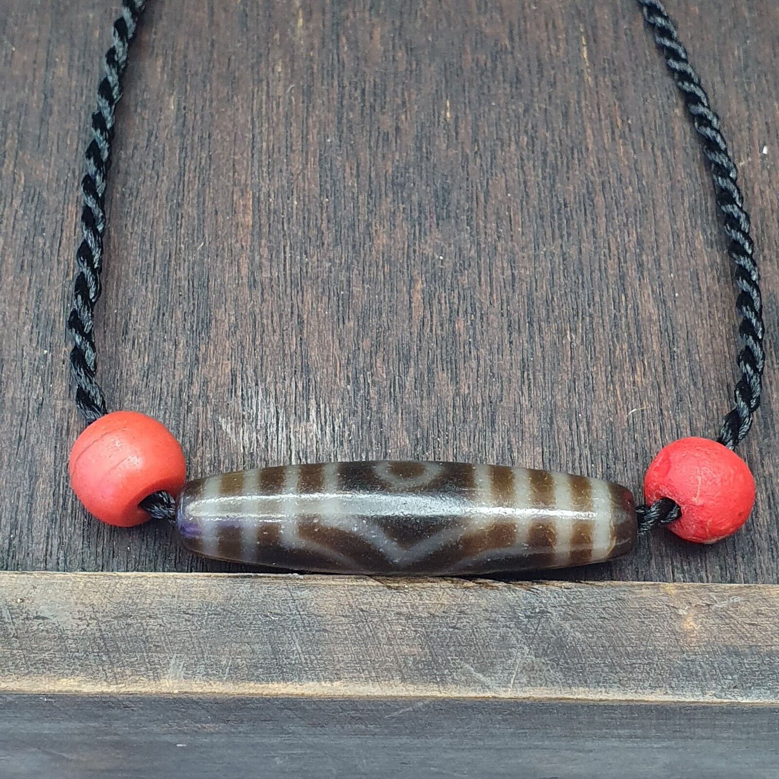 Vintage Himalayan Indo Tibetan 3 eyes Patterns Dzi Amulet Bead