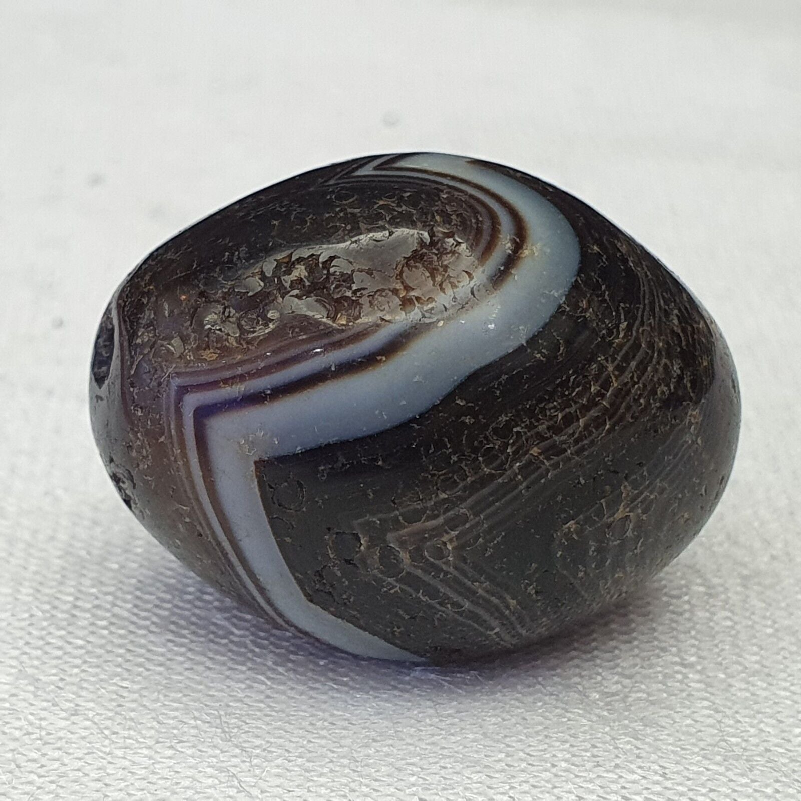 Vintage Tibetan Sulaimani Agate bead With Beautiful Stripes.