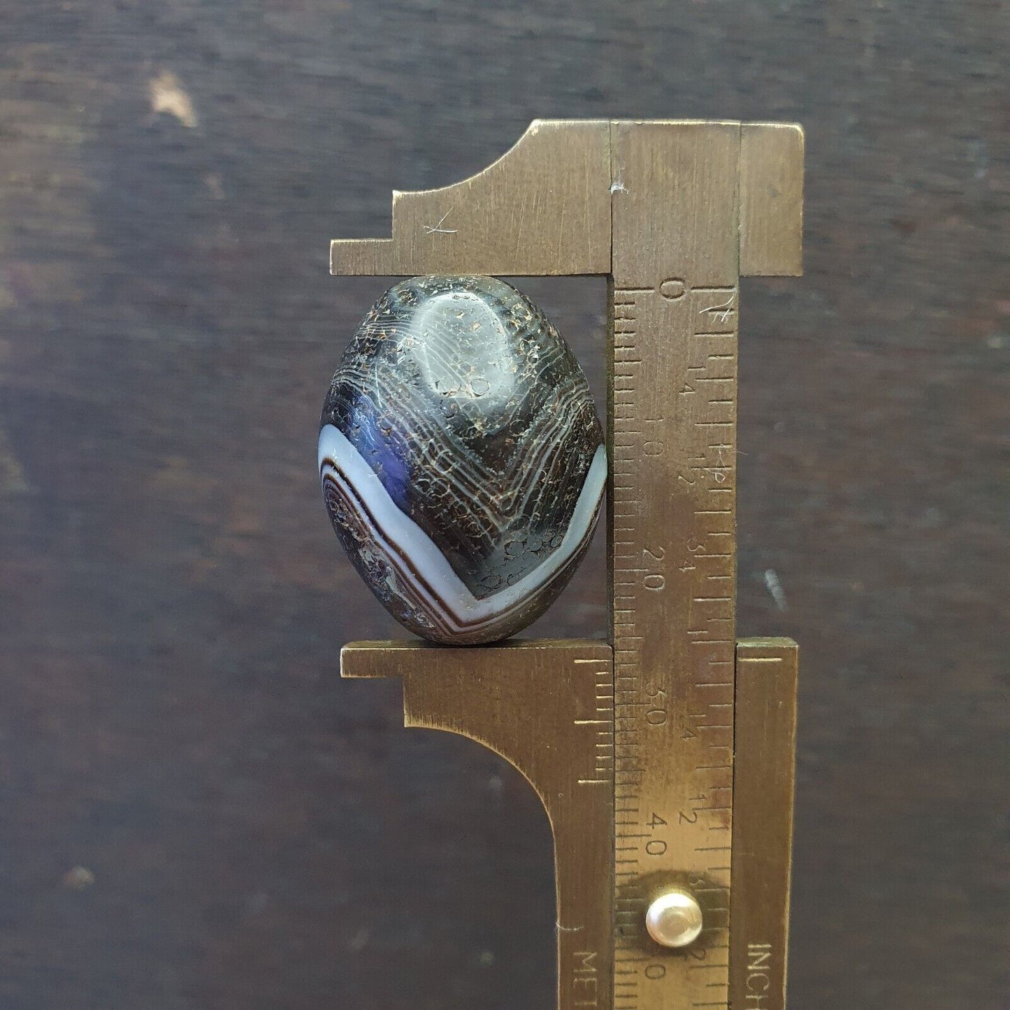 Vintage tibetische Sulaimani-Achat-Perle mit wunderschönen Streifen.