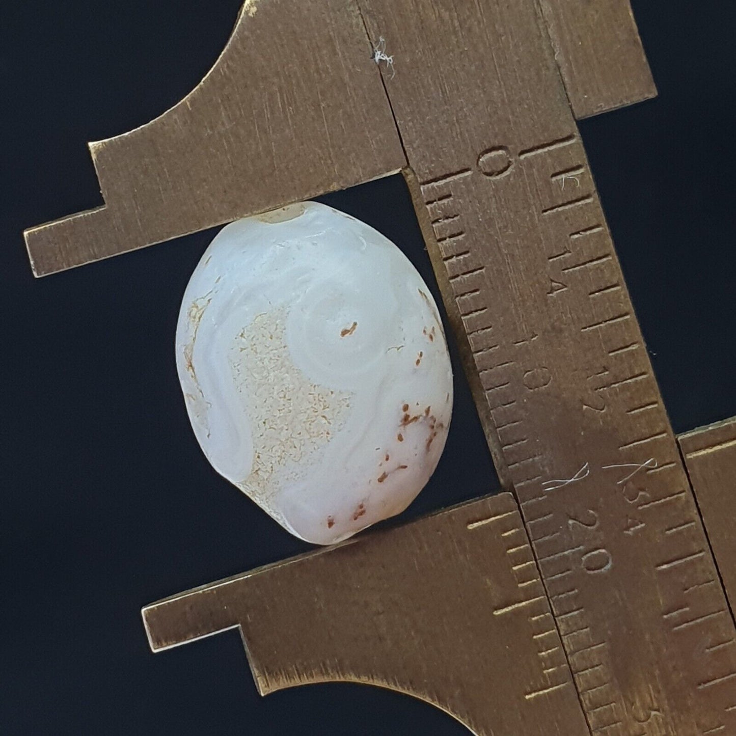 Antikes altes Sulaimany Haqeeq Antikes Achatstein-Perlenamulett 17 mm aus Pakistan