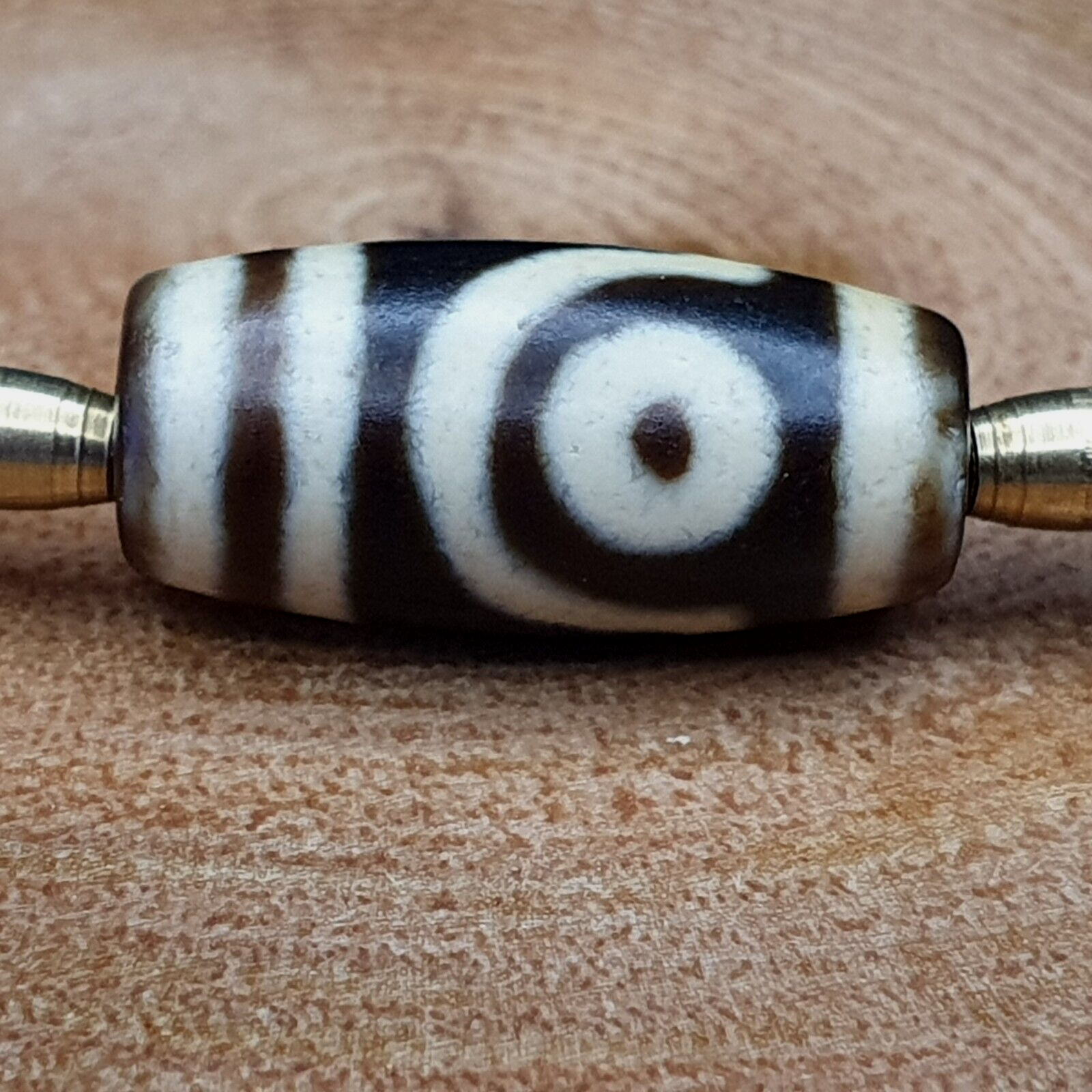 3 pcs Old Himalayan Indo Tibetan rare Patterns 2 Eyes Dzi Amulet Beads