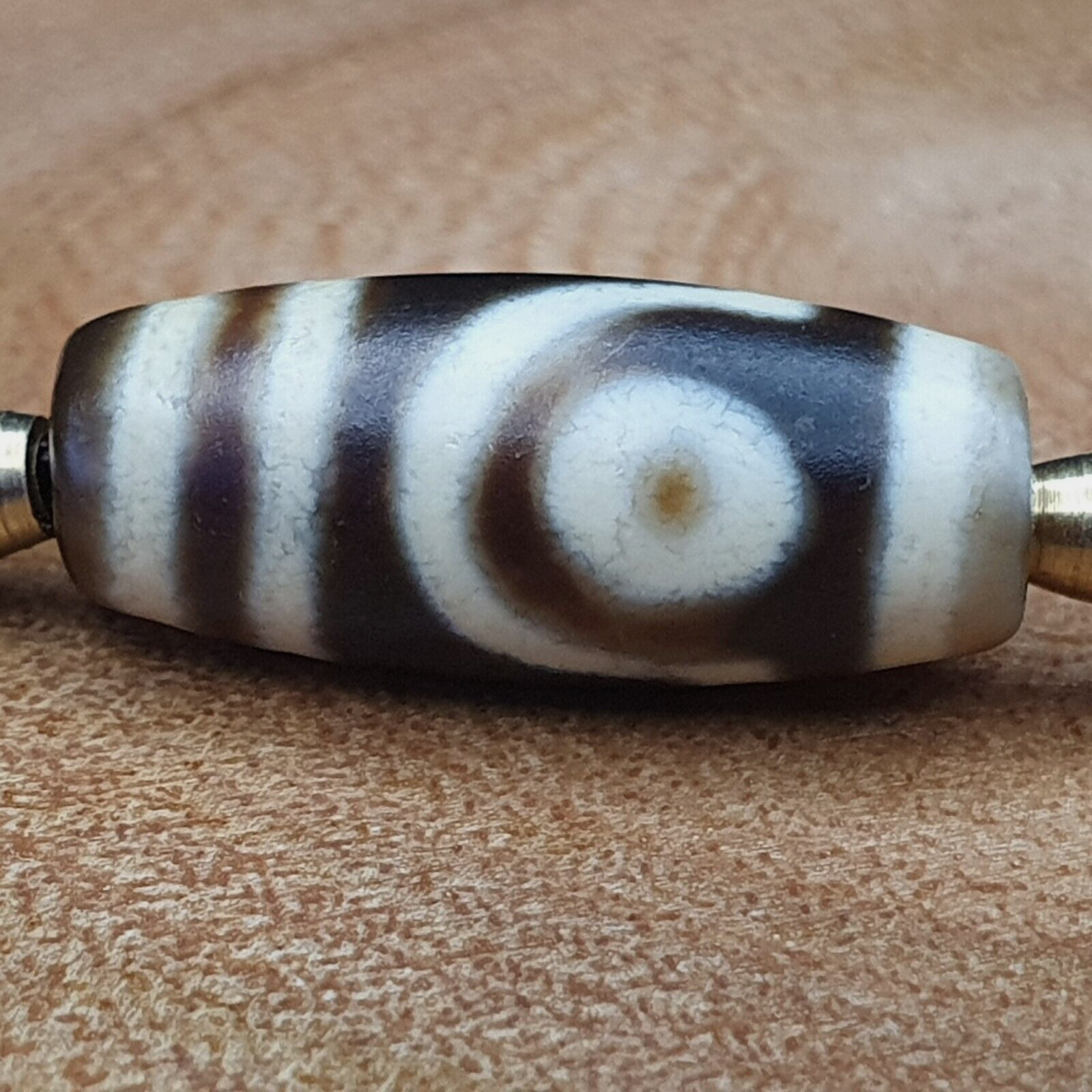 3 pcs Old Himalayan Indo Tibetan rare Patterns 2 Eyes Dzi Amulet Beads