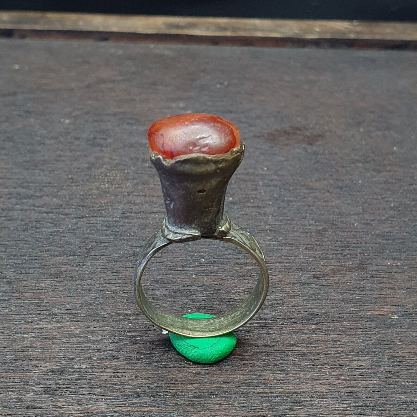 Antiker Vintage-Ring aus dem Nahen Osten mit Achat-Mittelstein aus der Ära des Türkischen Reiches