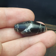 Antique Ancient Old Himalayan Indo Tibetan Etched Agate Bead