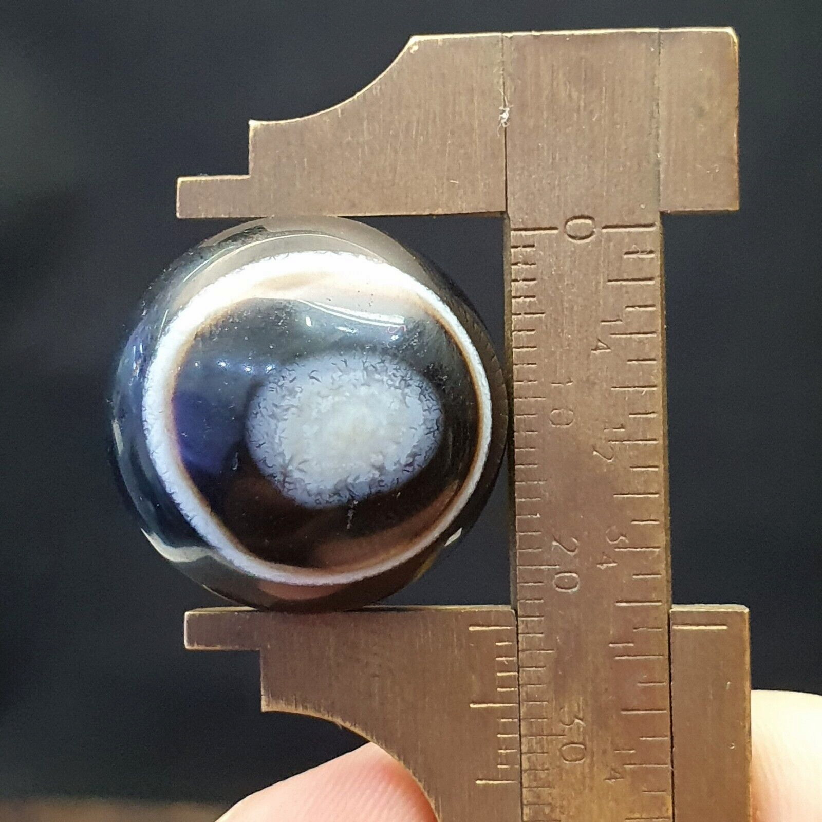 23.5mm Ancient Luk Mik Goat Eye Agate Dzi Amulet Bead