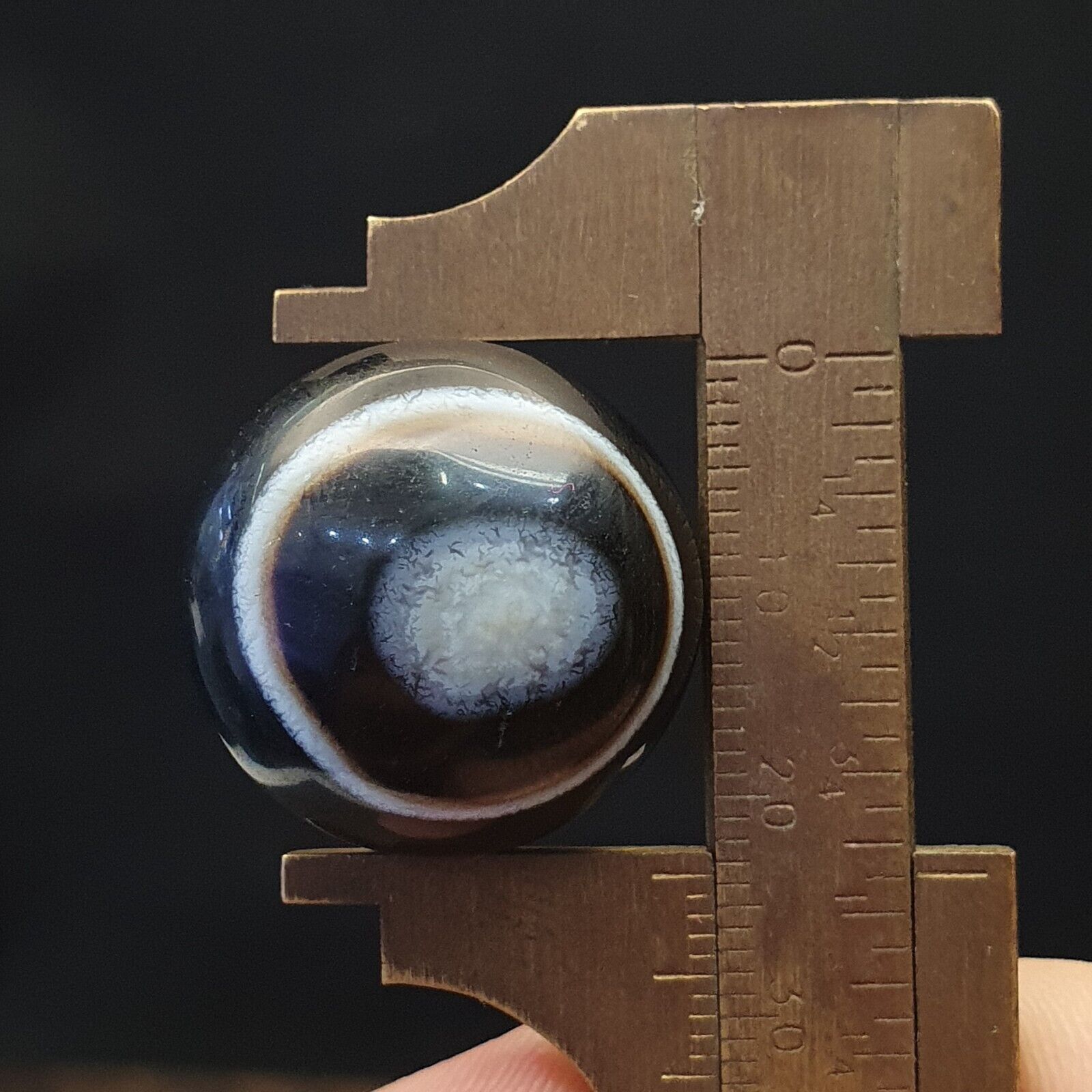23.5mm Ancient Luk Mik Goat Eye Agate Dzi Amulet Bead