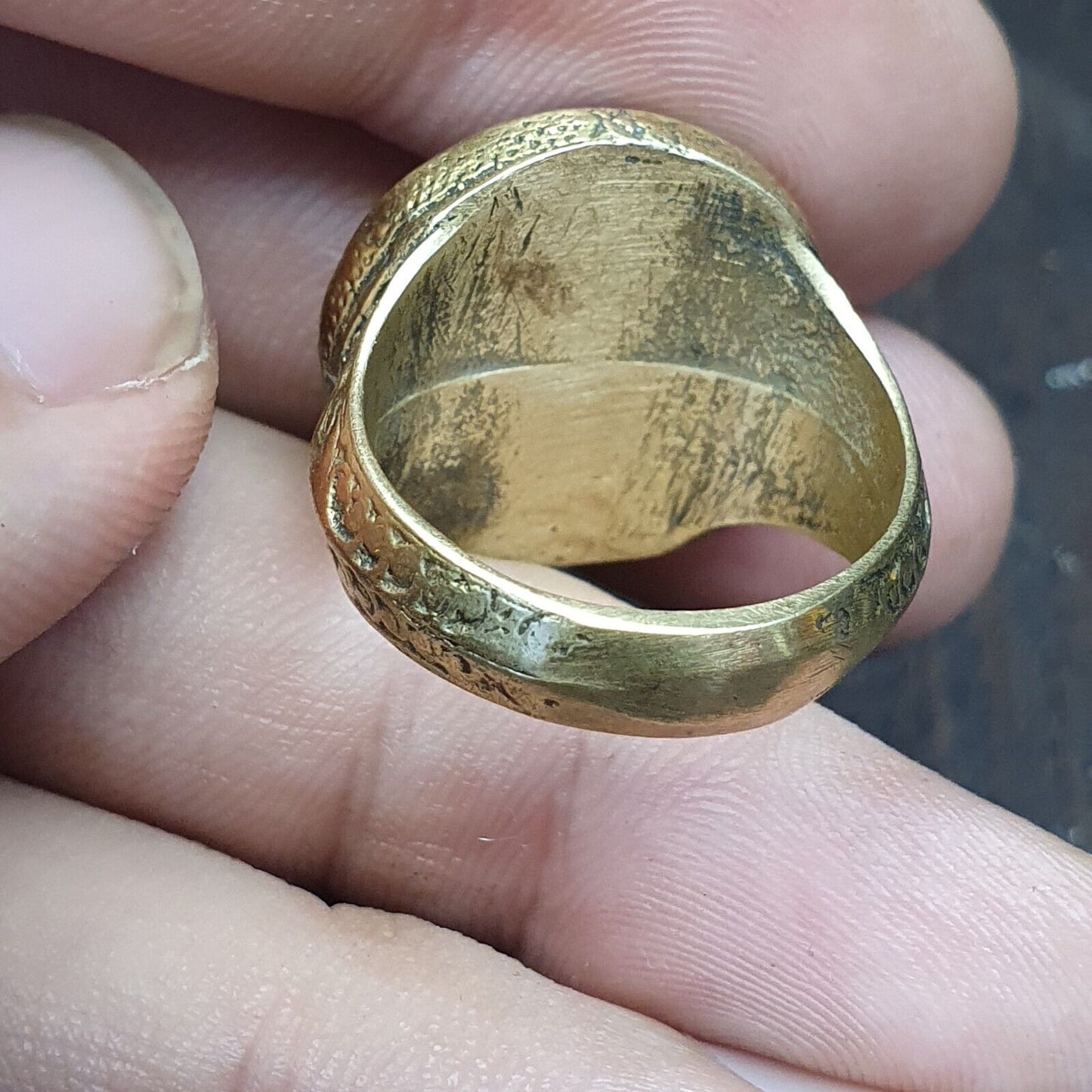 Antiker Vintage alter Lapis-Stein-Vogel-Intaglio-Messingring