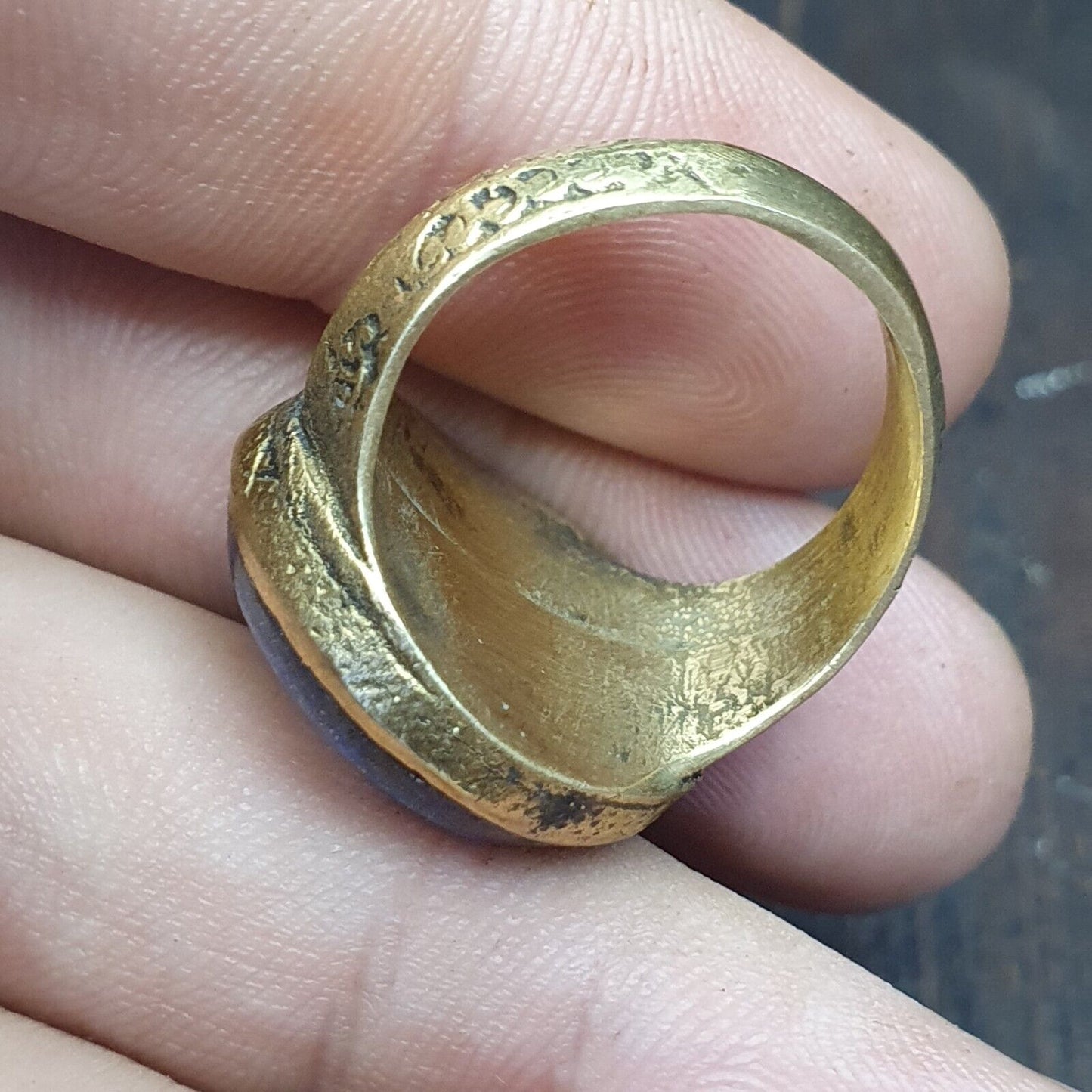 Antiker Vintage alter Lapis-Stein-Vogel-Intaglio-Messingring