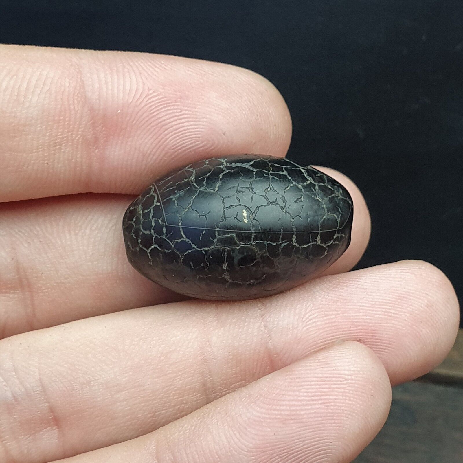 Vintage Tibetan Sulaimani Agate bead With Beautiful Stripes. AN- IT-279