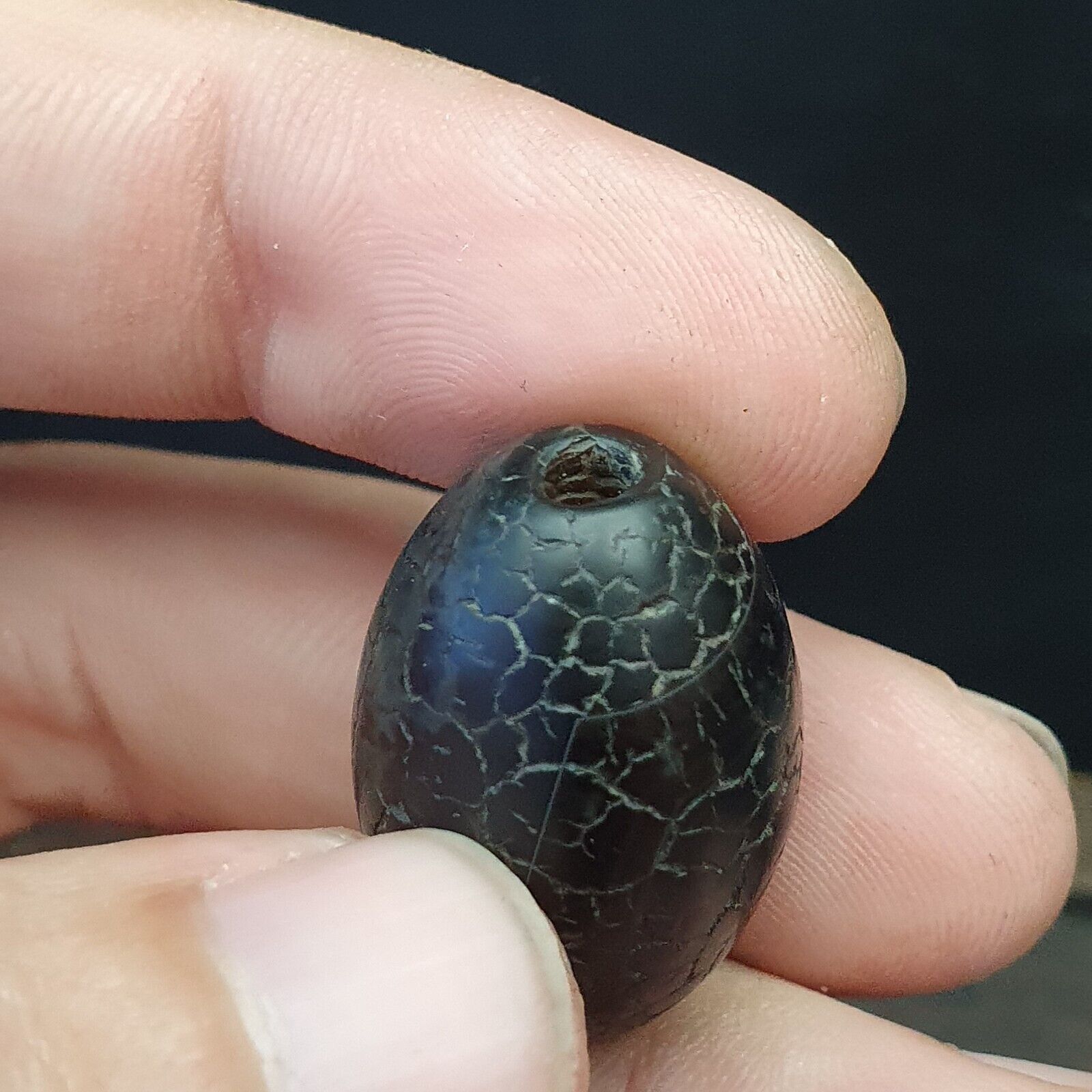 Vintage Tibetan Sulaimani Agate bead With Beautiful Stripes. AN- IT-279