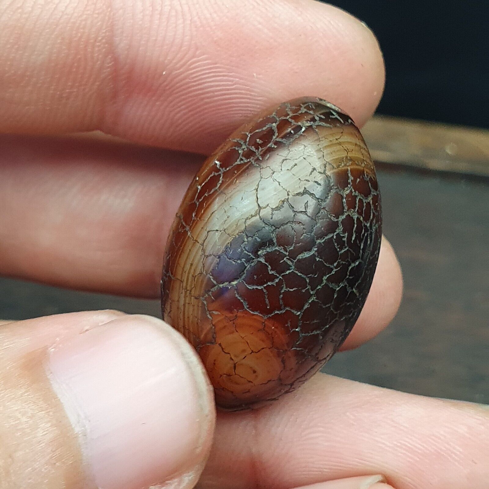Vintage Tibetan Sulaimani Agate bead With Beautiful Stripes. SZ-WZ-21