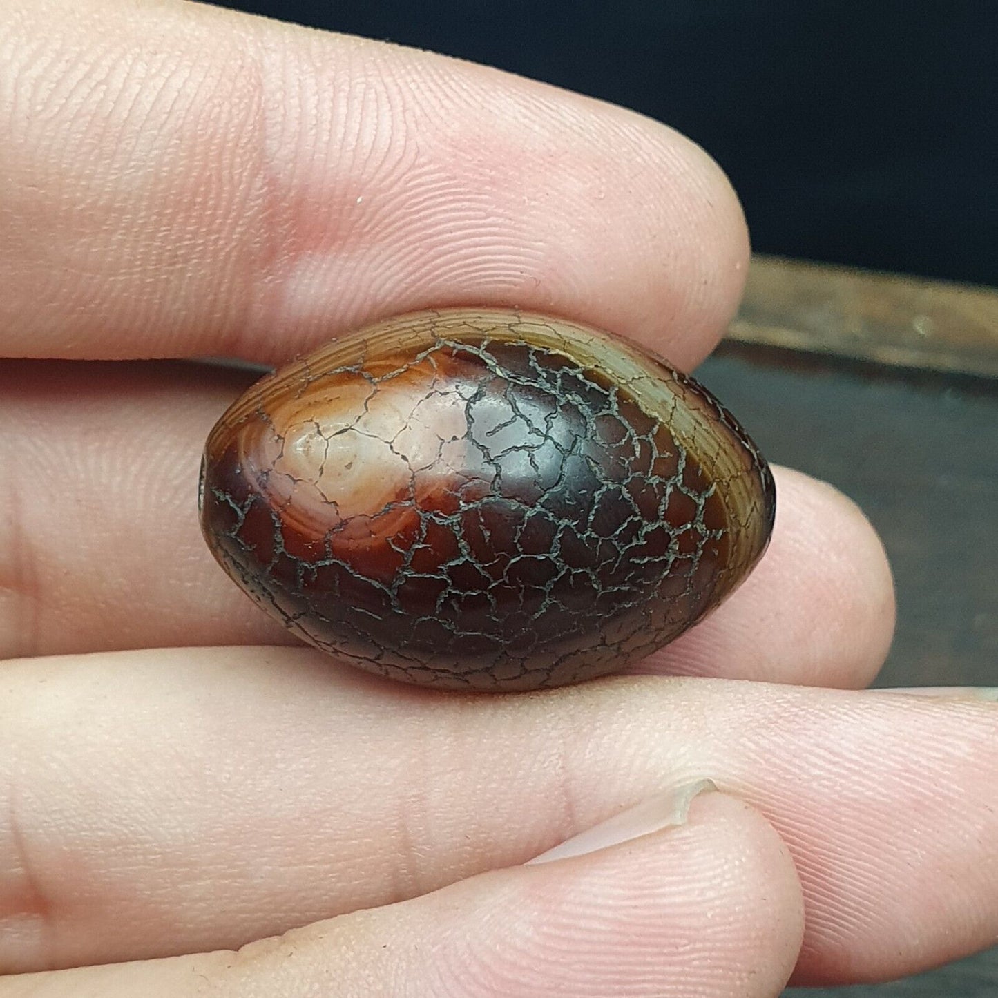 Vintage Tibetan Sulaimani Agate bead With Beautiful Stripes. SZ-WZ-21
