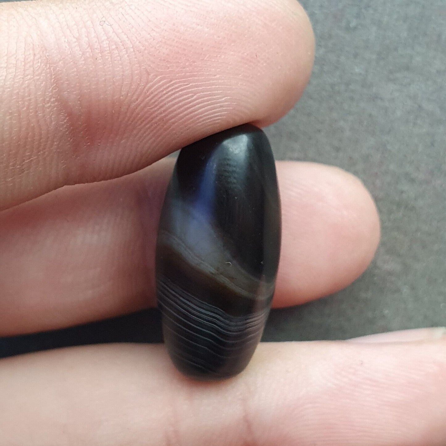 Antikes altes Himalaya-Indo-tibetisches Achat-Perlenamulett mit sehr seltenem Muster