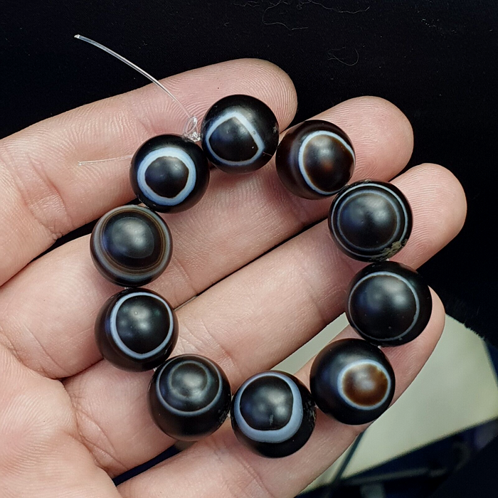 Beads Lot of Vintage Tibetan Eye Beads Indo Himalayan