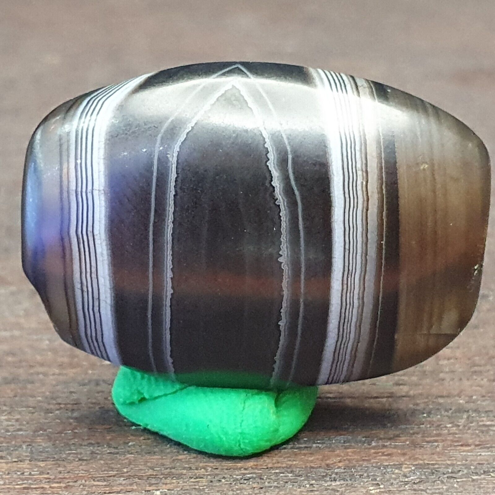 Antique Old Himalayan Indo Tibetan Very Rare Pattern Agate Bead Amulet