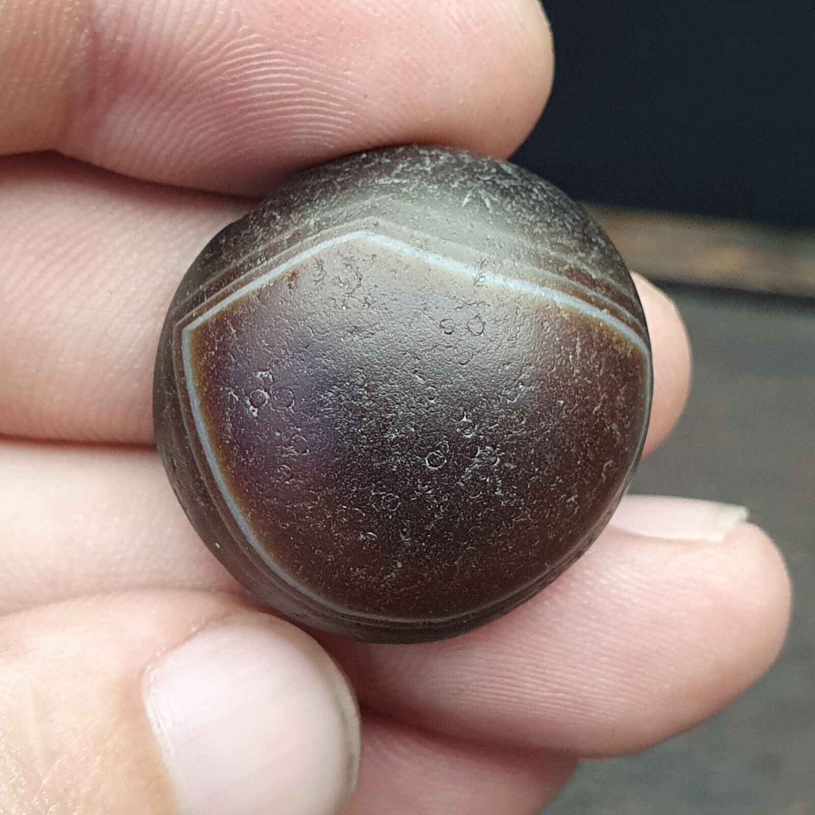 Antique Luk Mik Goat Eye Agate Dzi Amulet Bead