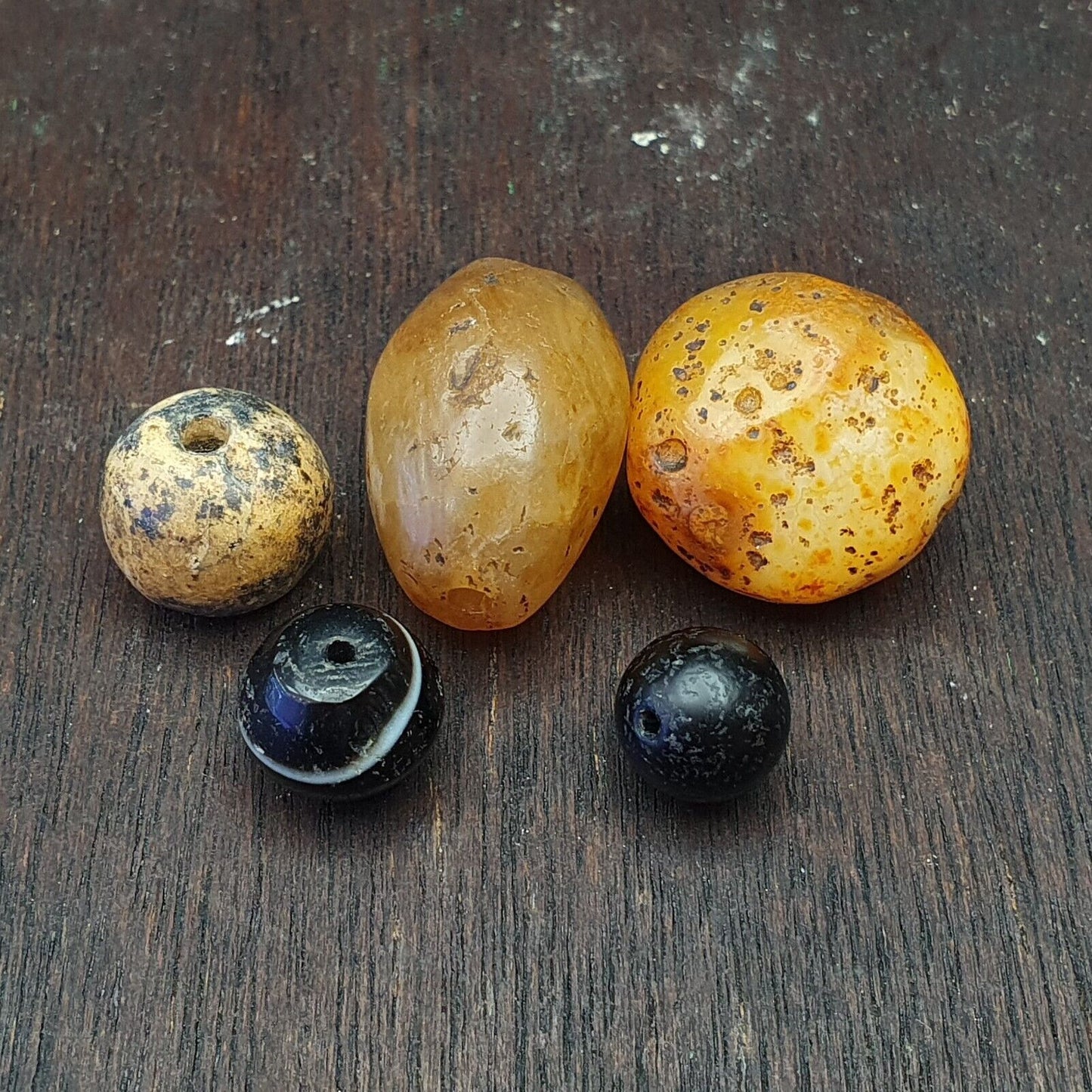 Lot 5 antike antike Himalaya-Suleimany-Achatperlen mit Bändern