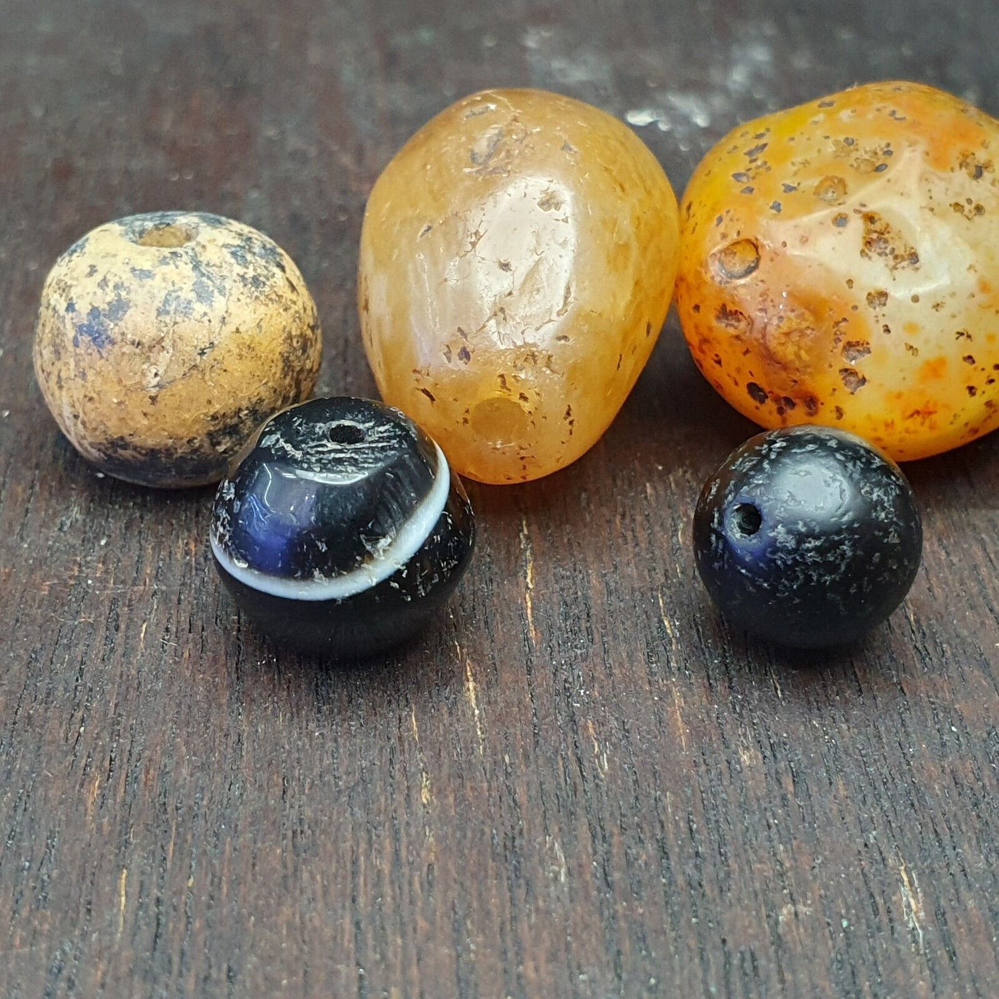 Lot 5 antike antike Himalaya-Suleimany-Achatperlen mit Bändern