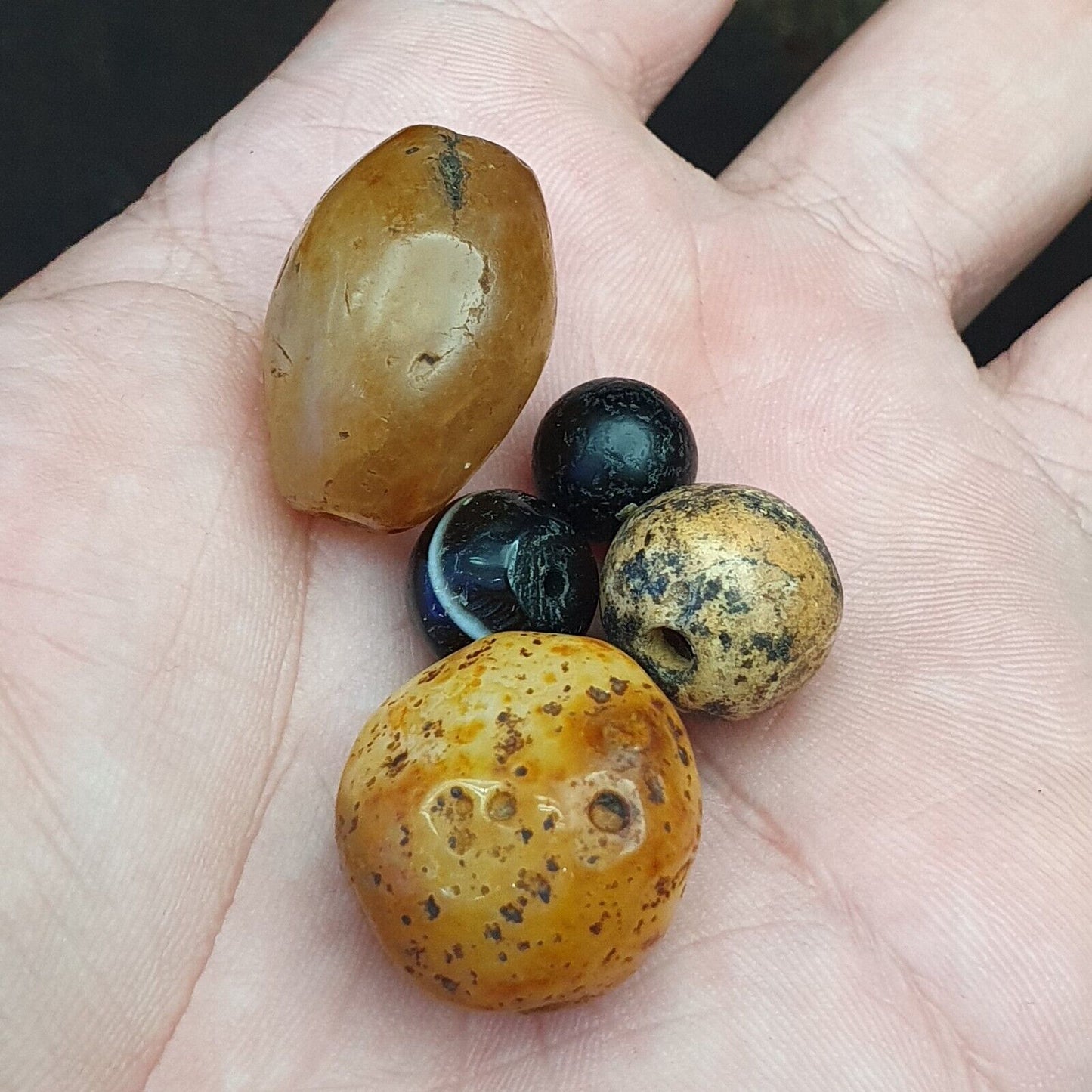 Lot 5 antike antike Himalaya-Suleimany-Achatperlen mit Bändern