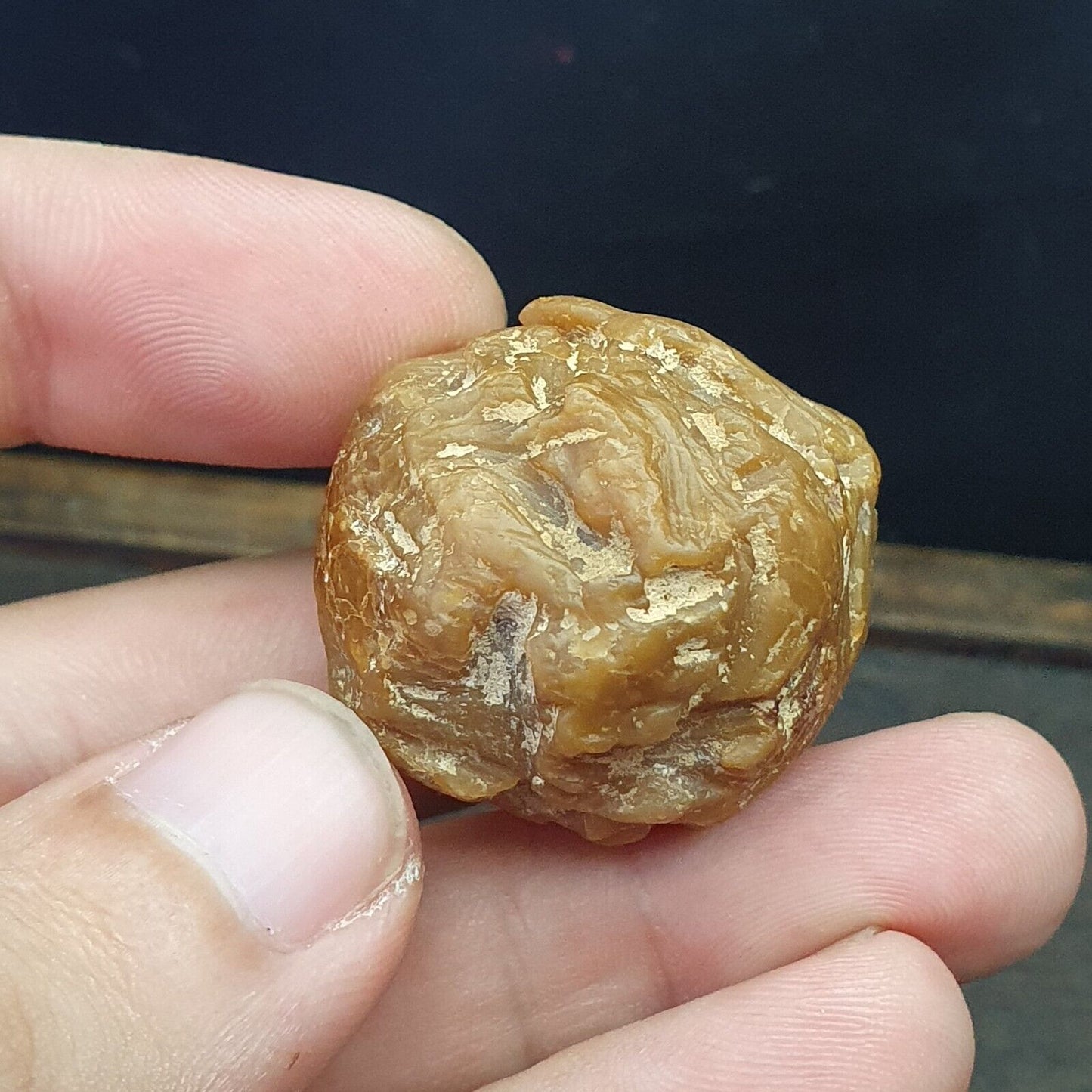 批次 2 古代喜馬拉雅稀有玉石和黑石雕刻大珠