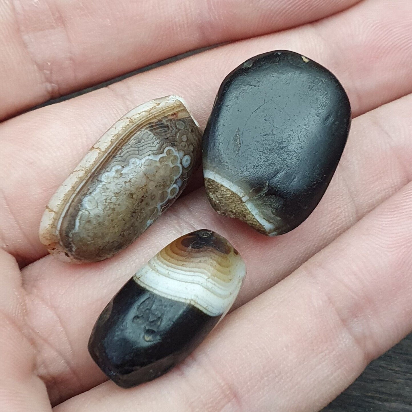 Lot 3 alte seltene Himalaya-Indo-Achatperlen, 2000+ Jahre alt