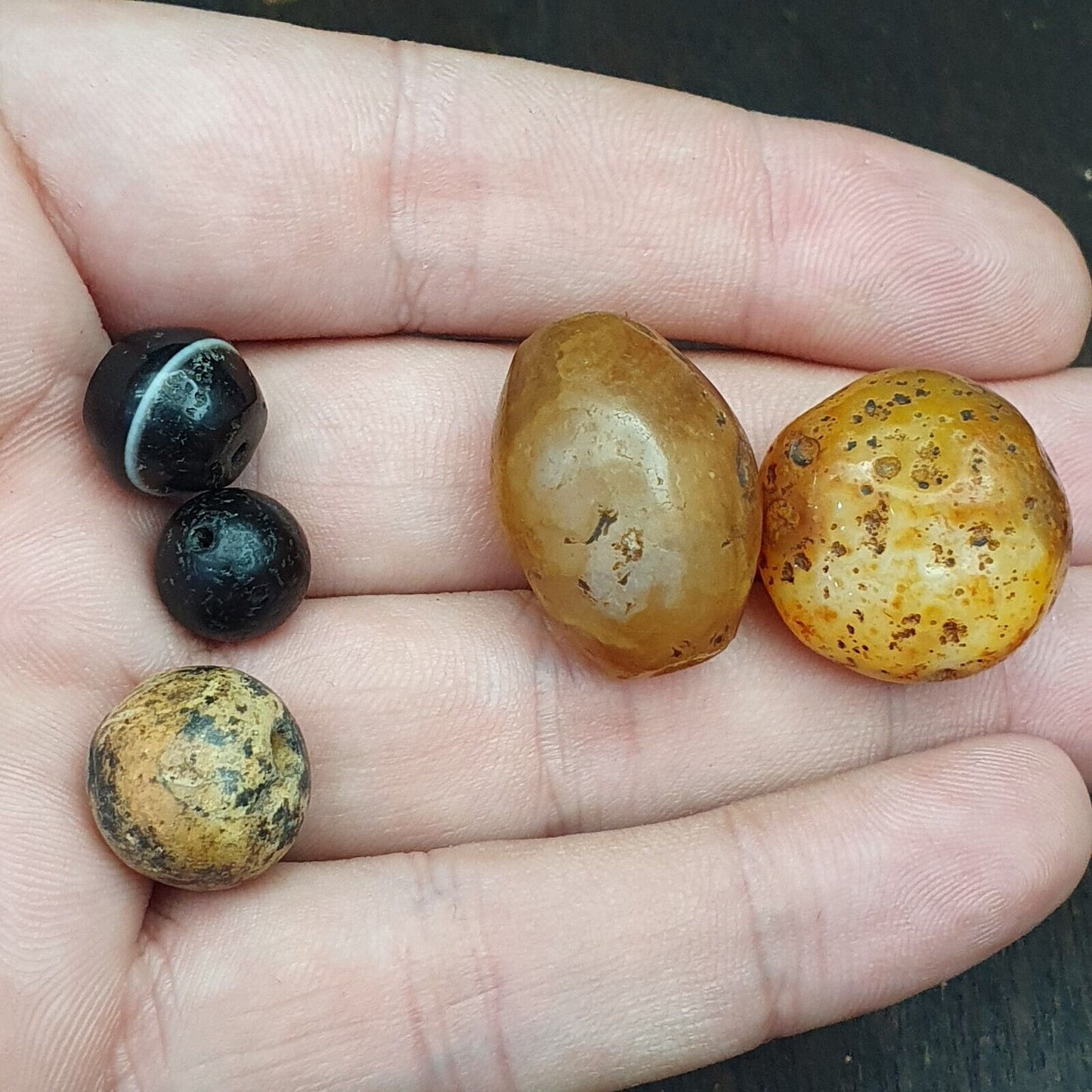 Lot 5 antike antike Himalaya-Suleimany-Achatperlen mit Bändern