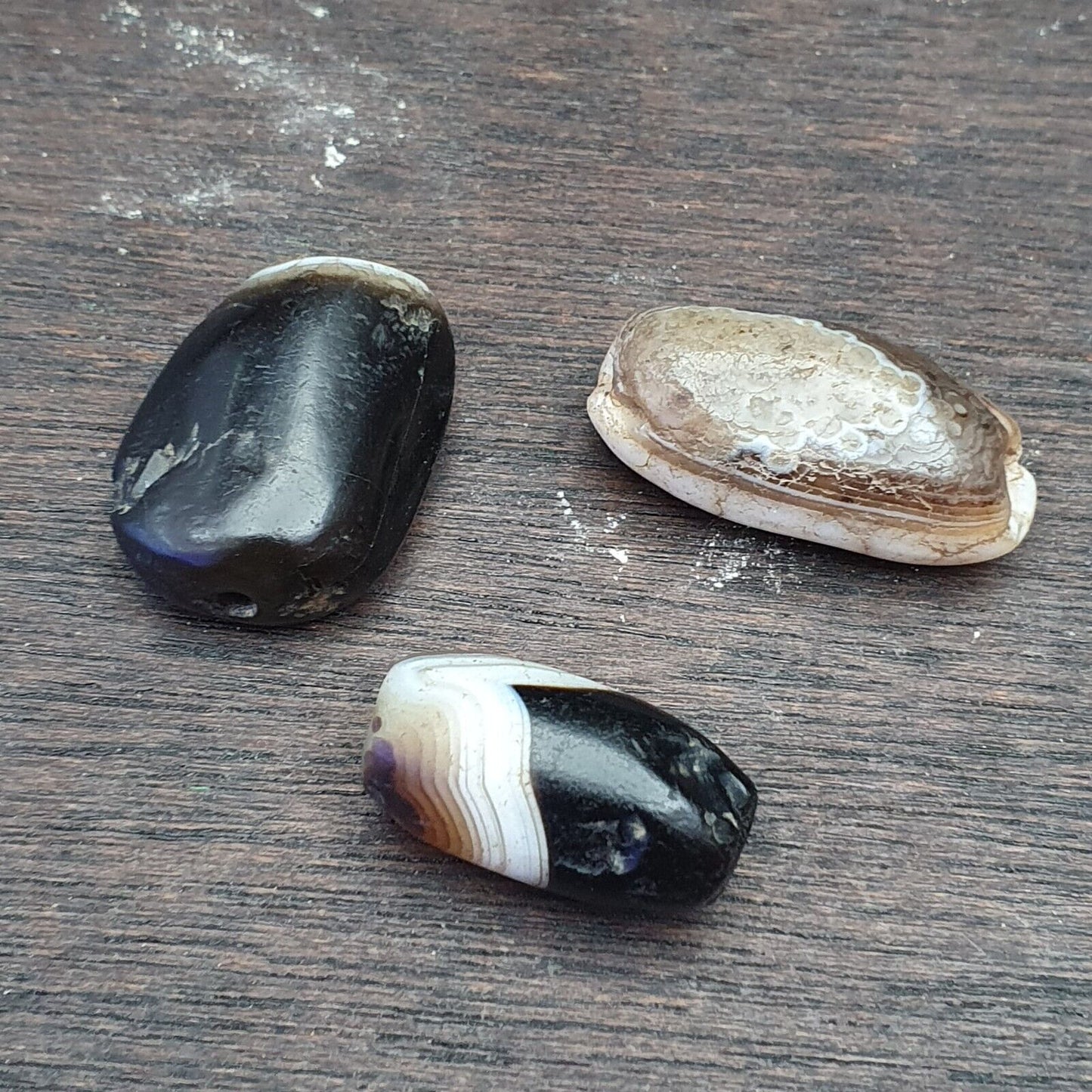 Lot 3 alte seltene Himalaya-Indo-Achatperlen, 2000+ Jahre alt