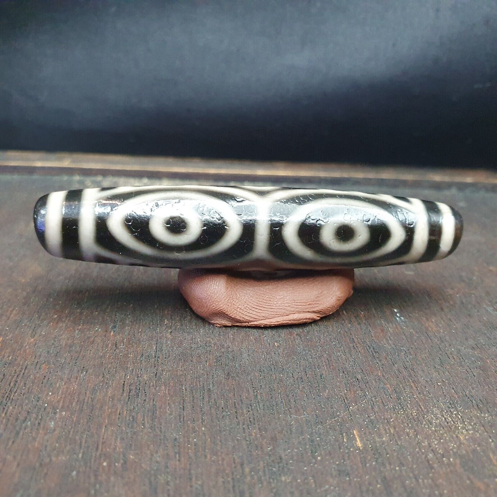 Tibetan 6 eyes dzi bead old amulet pure rare Pattern Tibet SIX eyed gzi pendant