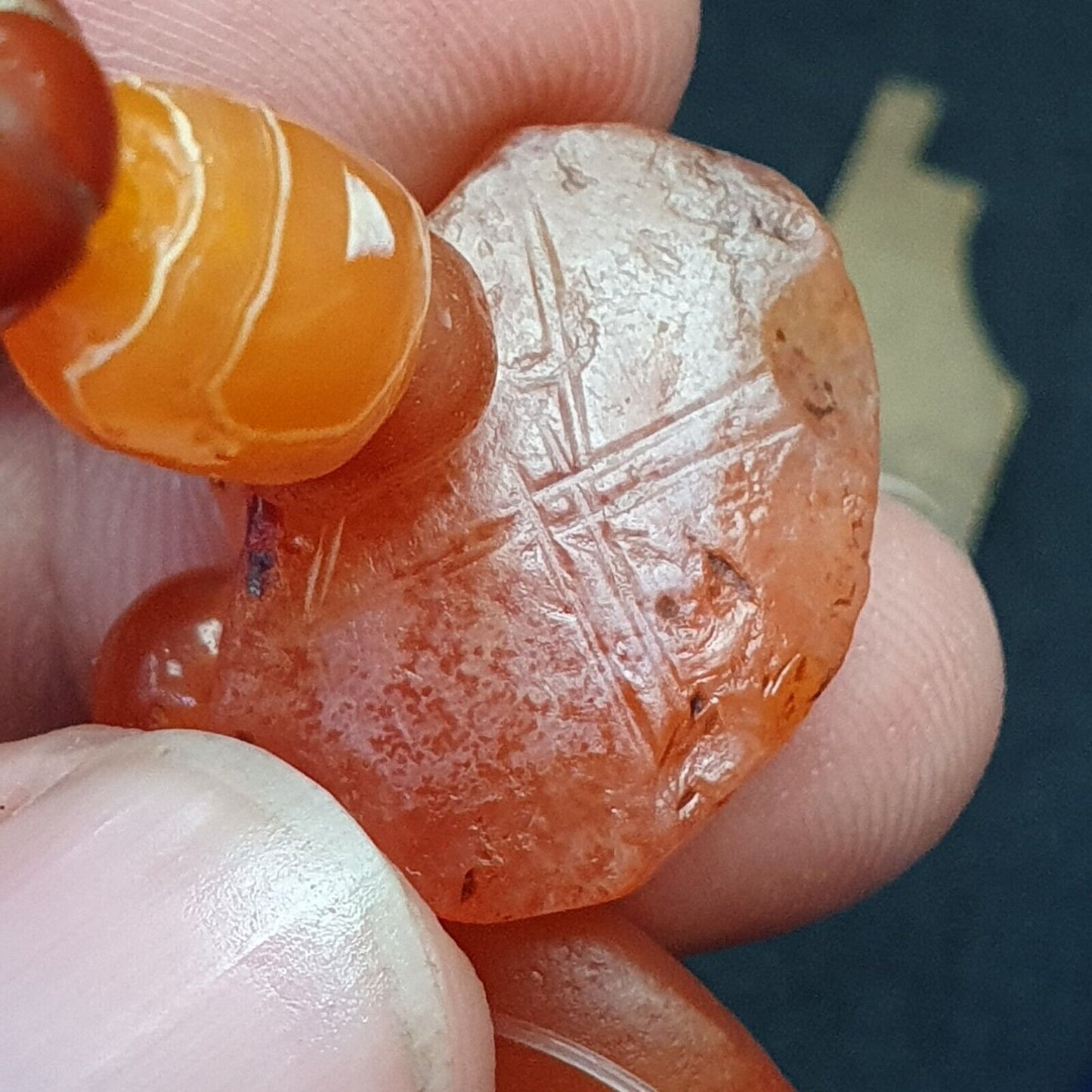 Wundervolle antike sasanische geätzte Karneolperle in gutem Zustand