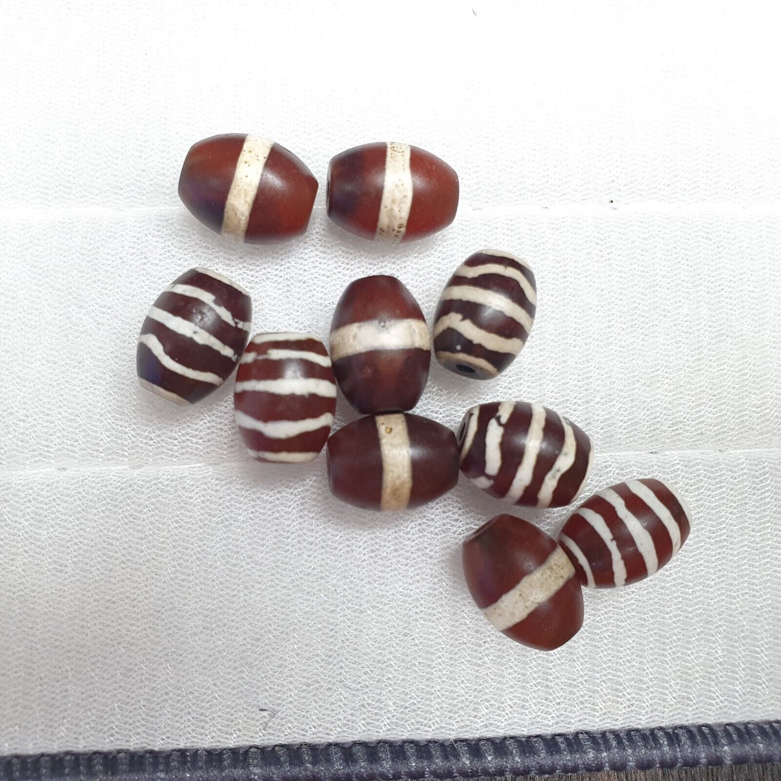 BEAUTIFUL LOT Vintage Old Himalayan Indo Tibetan Etched Agate Beads lot 10 Beads