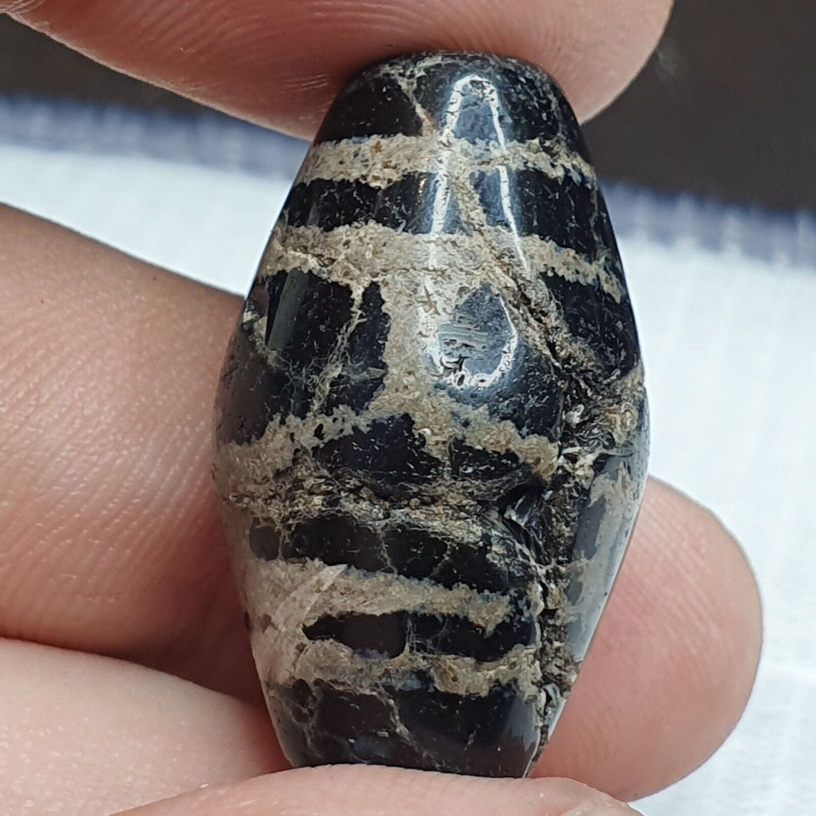 Vintage Old Himalayan Indo Tibetan Etched Agate Beads lot 2 Pieces