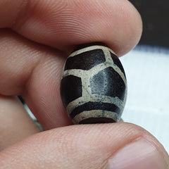 BEAUTIFUL LOT Vintage Old Himalayan Indo Tibetan Etched Agate Beads lot 6 Pieces