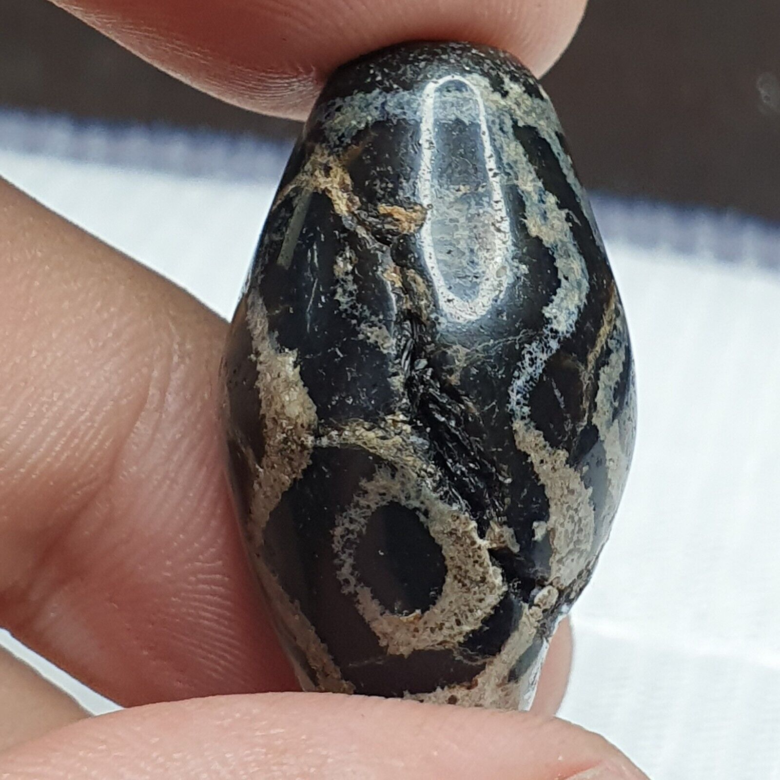 Vintage Old Himalayan Indo Tibetan Etched Agate Beads lot 2 Pieces