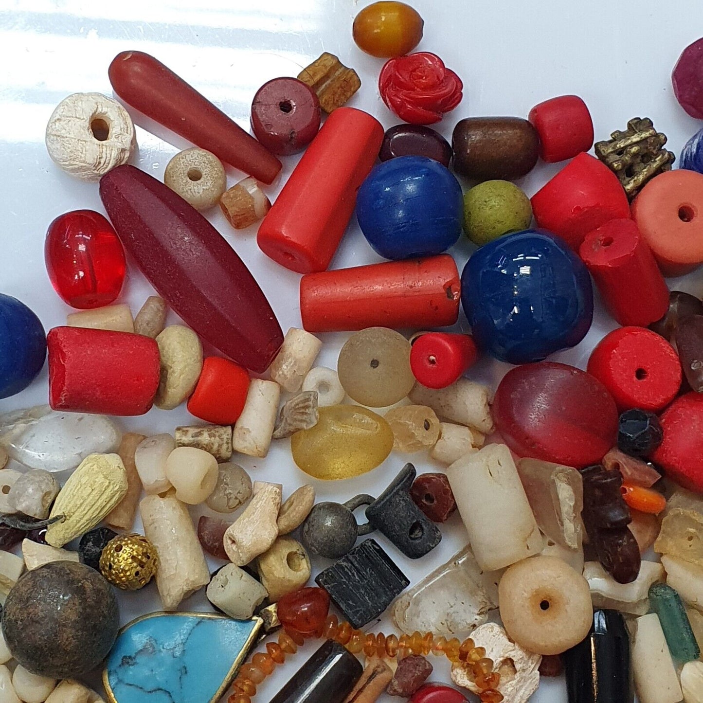 370 Gramm Vintage antike tibetische Himalaya-afrikanische Perlen-Lot