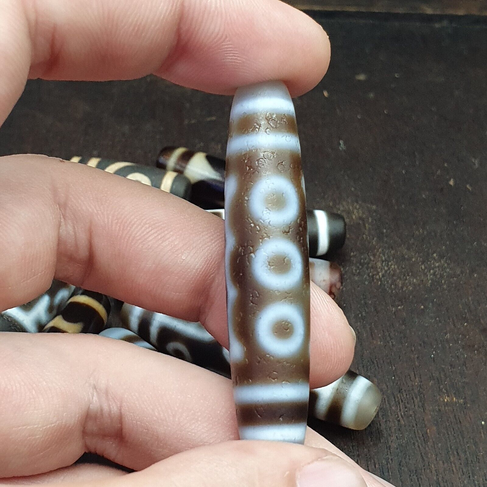 LOT 12 beads Himalayan Indo Tibetan Eyes Beads unique Patterns Dzi Amulet Beads