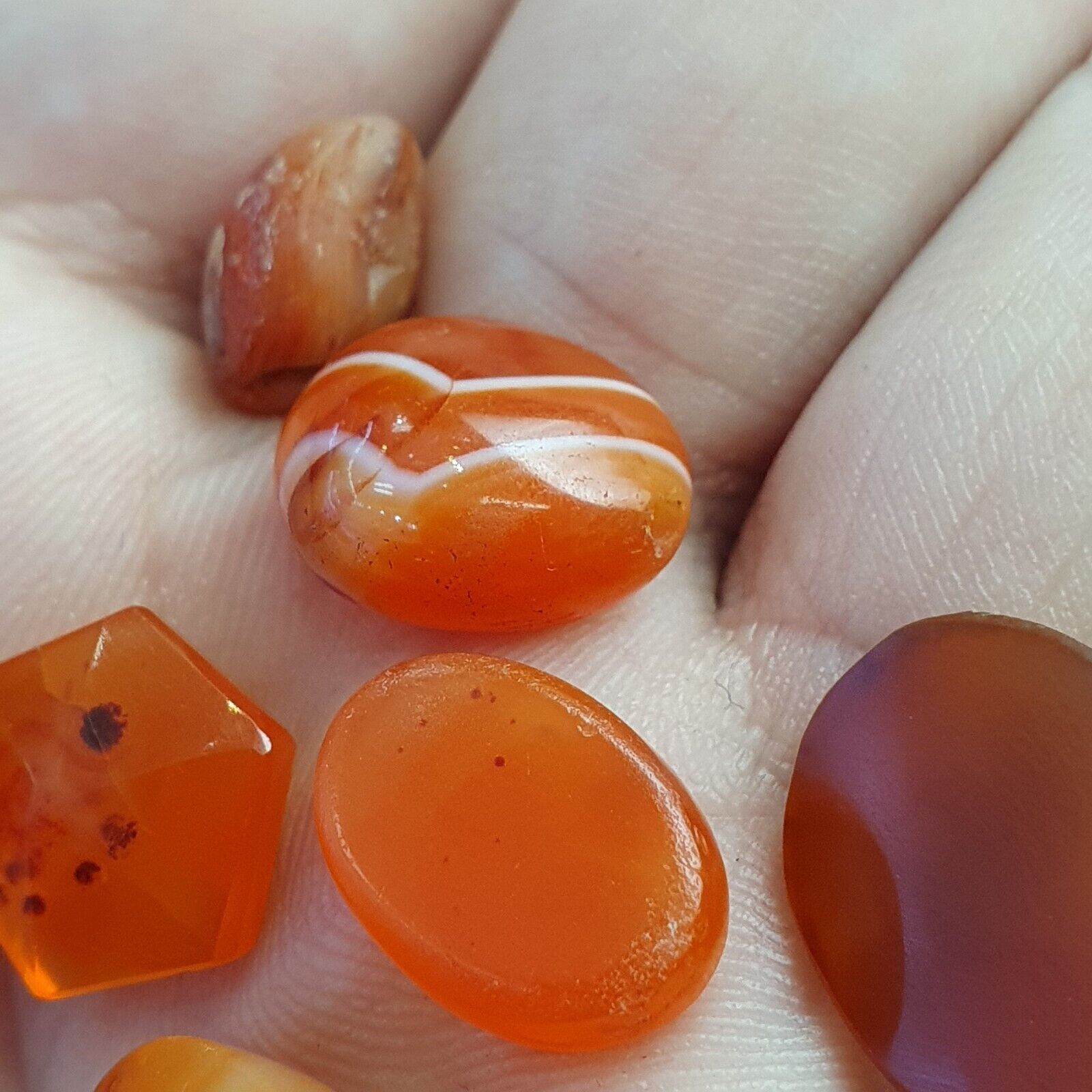 lot 9 Antique carnelian Old Himalayan Indo Tibetan African AGATE cabochons